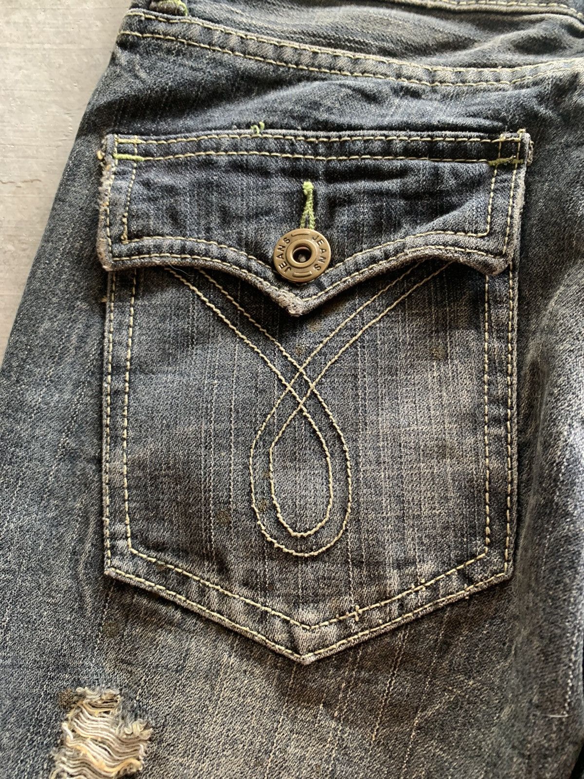 20471120 × Designer × Japanese Brand flare i6w9 lgb inspired jeans distressed japanese style Size 30" / US 8 / IT 44 - 21 Thumbnail