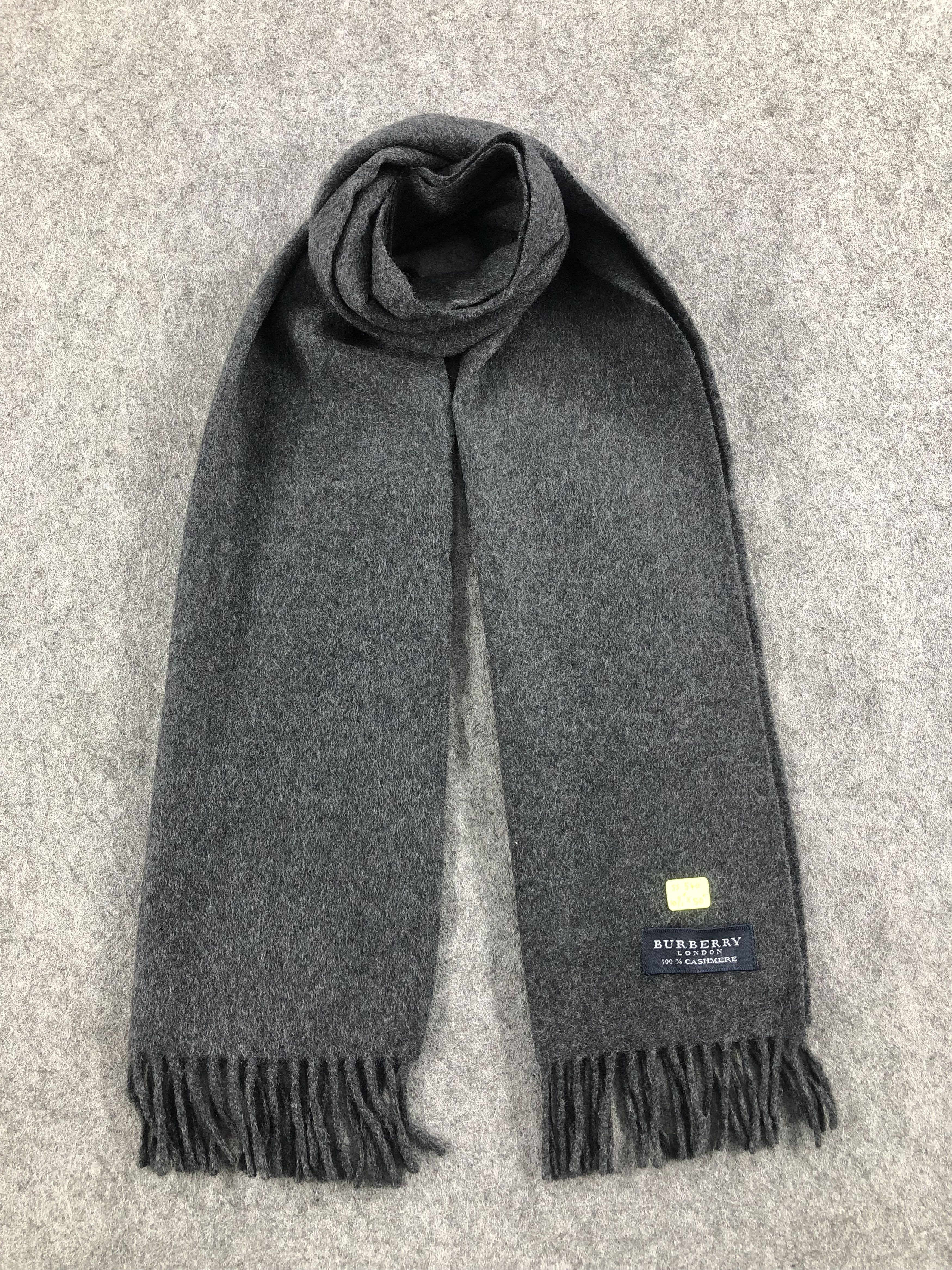 Burberry Burberry Cashmere Scarf / Muffler / Neckwear Size ONE SIZE - 1 Thumbnail