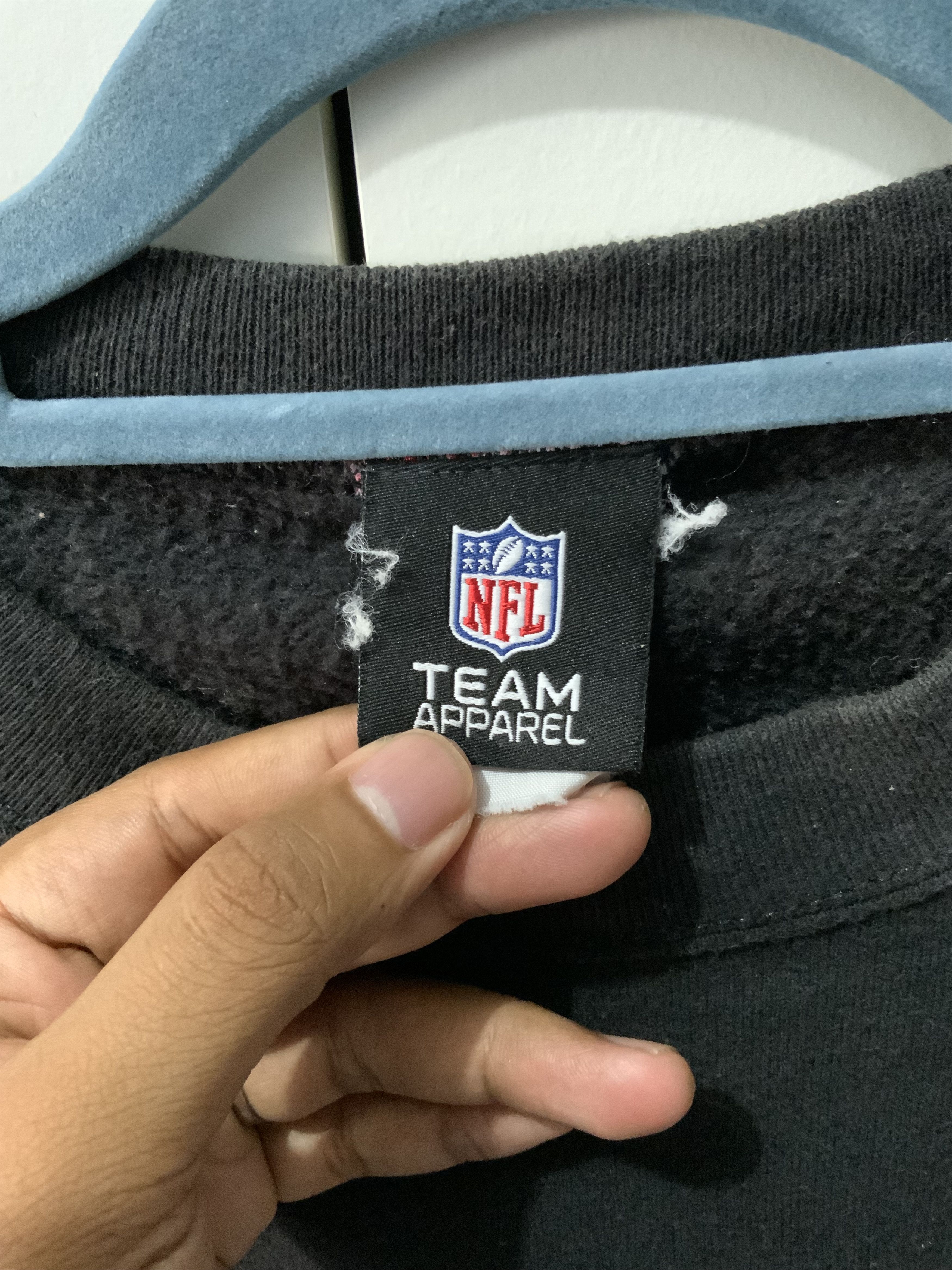 NFL Raiders NF Team Apparel Black Sweathsirt Size US M / EU 48-50 / 2 - 11 Thumbnail