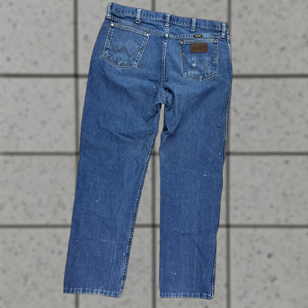 Wrangler VINTAGE Wrangler 47MWZ Jeans Cowboy Denim Straight 36x31 Mens Blue Regular Fit Stains Included Size US 36 / EU 52 - 1 Thumbnail