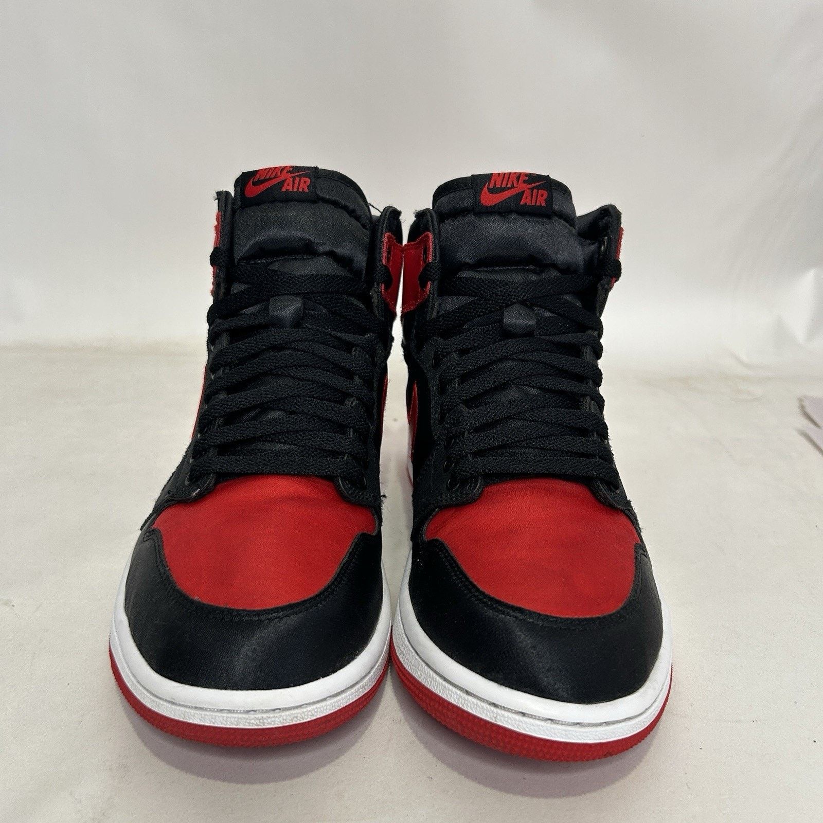 Jordan Brand Nike Air Jordan 1 High OG Retro “Satin Bred” Size US 11 / IT 41 - 2 Thumbnail