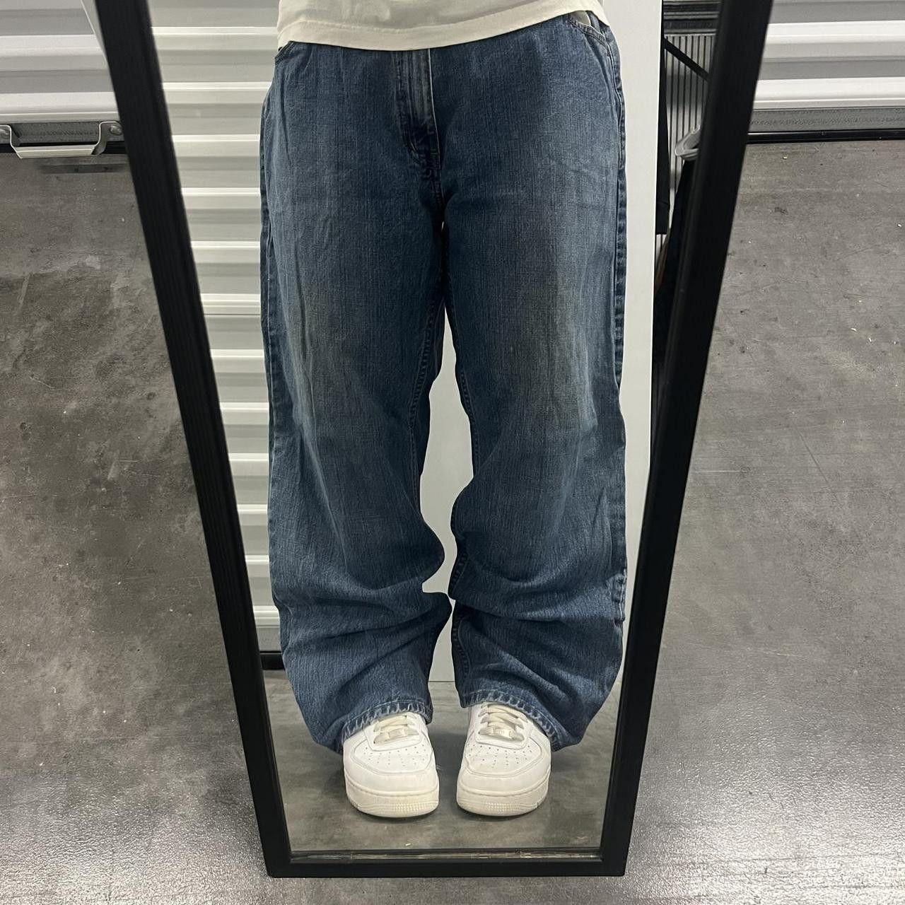 Vintage Vintage Y2K/2000s Super Baggy WideLeg Medium Blue Wash Denim Jeans! Size US 40 / EU 56 - 1 Thumbnail
