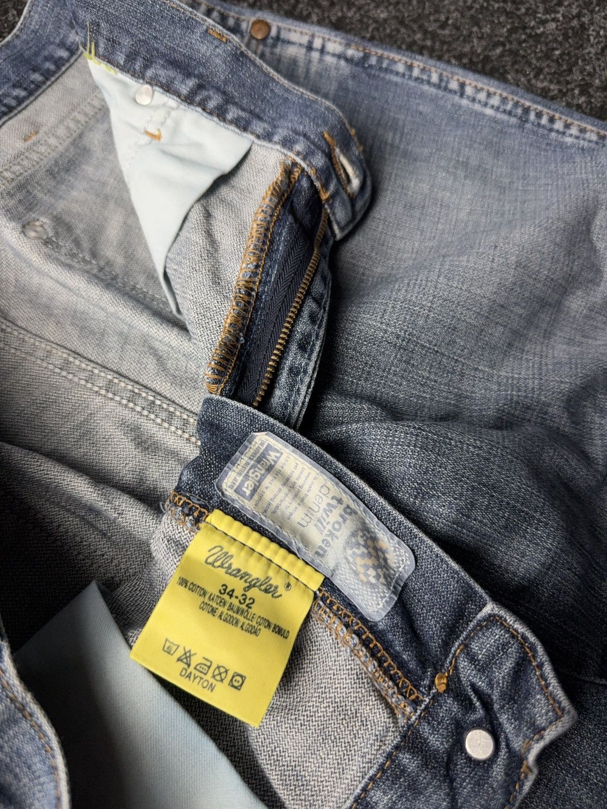 Wrangler Wrangler 90s USA Western Cowboy Vintage Light Wash Jeans Y2K Size US 35 - 8 Thumbnail