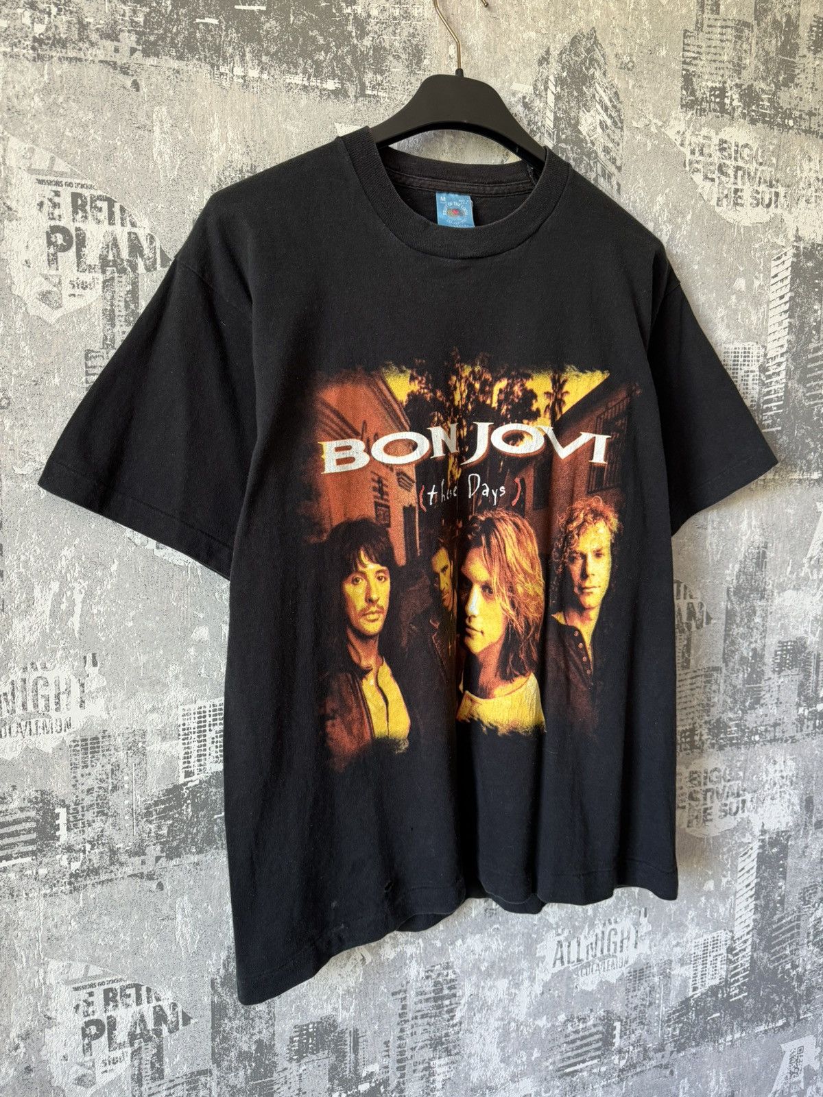 Band Tees Bon Jovi 1991 Vintage T-Shirt Size US M / EU 48-50 / 2 - 3 Thumbnail