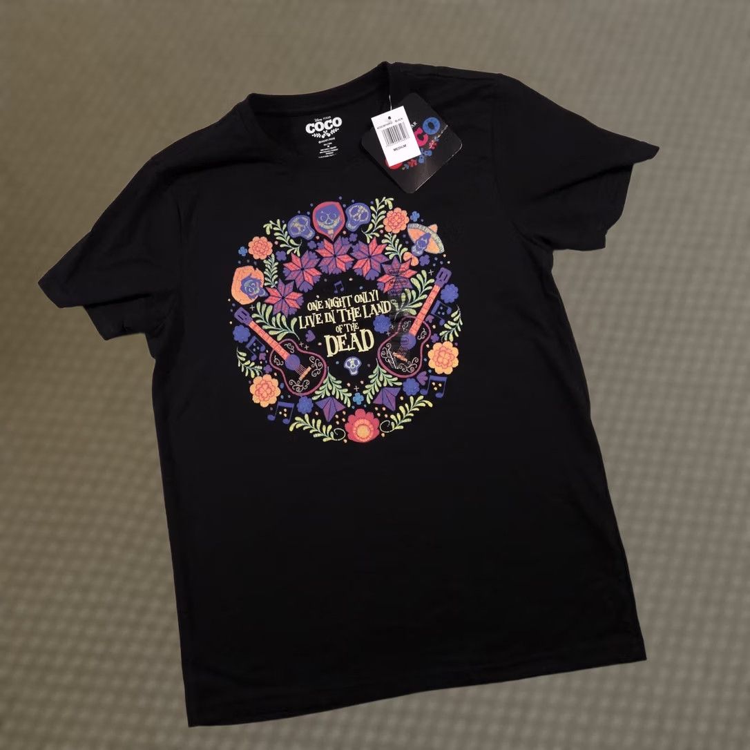 Disney VINTAGE Disney Pixar Coco Shirt Adult Medium Black Live in Land of the Dead Graphic Tee Size US M / EU 48-50 / 2 - 1 Thumbnail