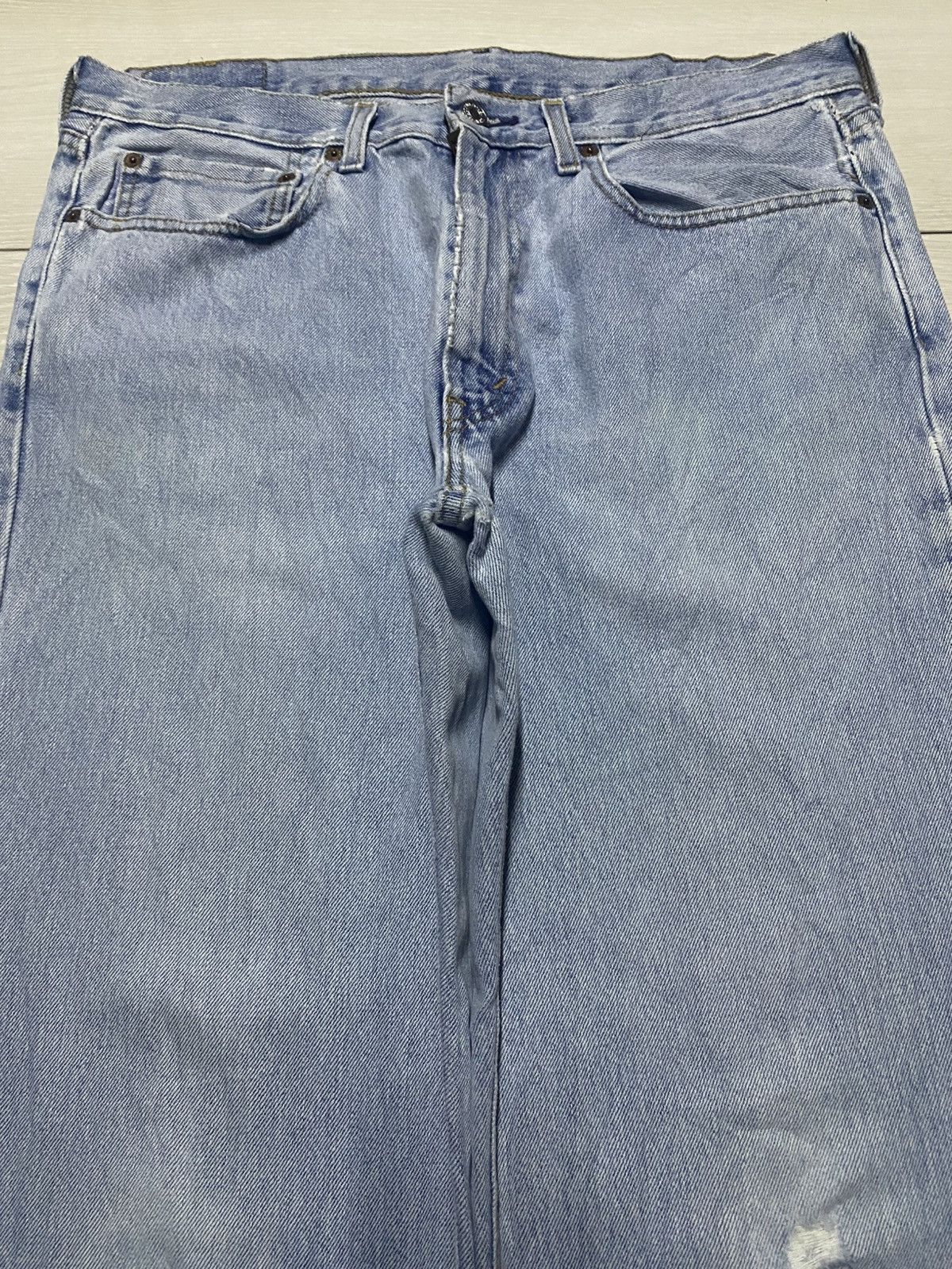 Levi's Vintage Levis 550 Y2K Light Wash Distressed Loose Jeans Size US 35 - 3 Thumbnail