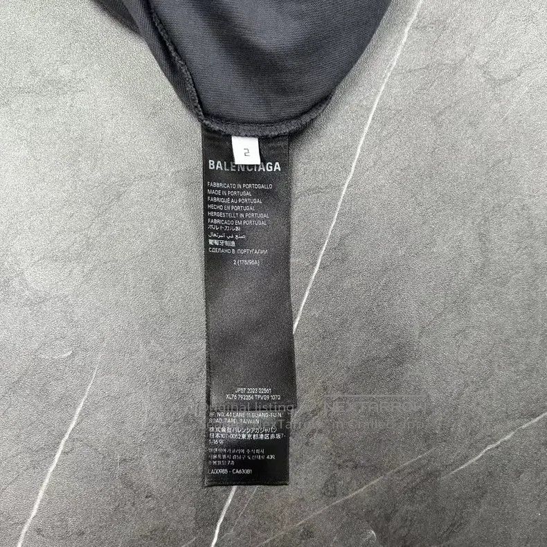 Balenciaga Balenciaga Distressed large damaged double-ring sewn racin Size US M / EU 48-50 / 2 - 6 Thumbnail