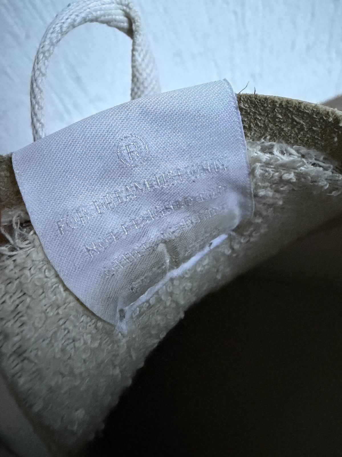 Golden Goose stardan ( love in an a instant) Limited edition sneaker Size US 8 / EU 41 - 14 Thumbnail