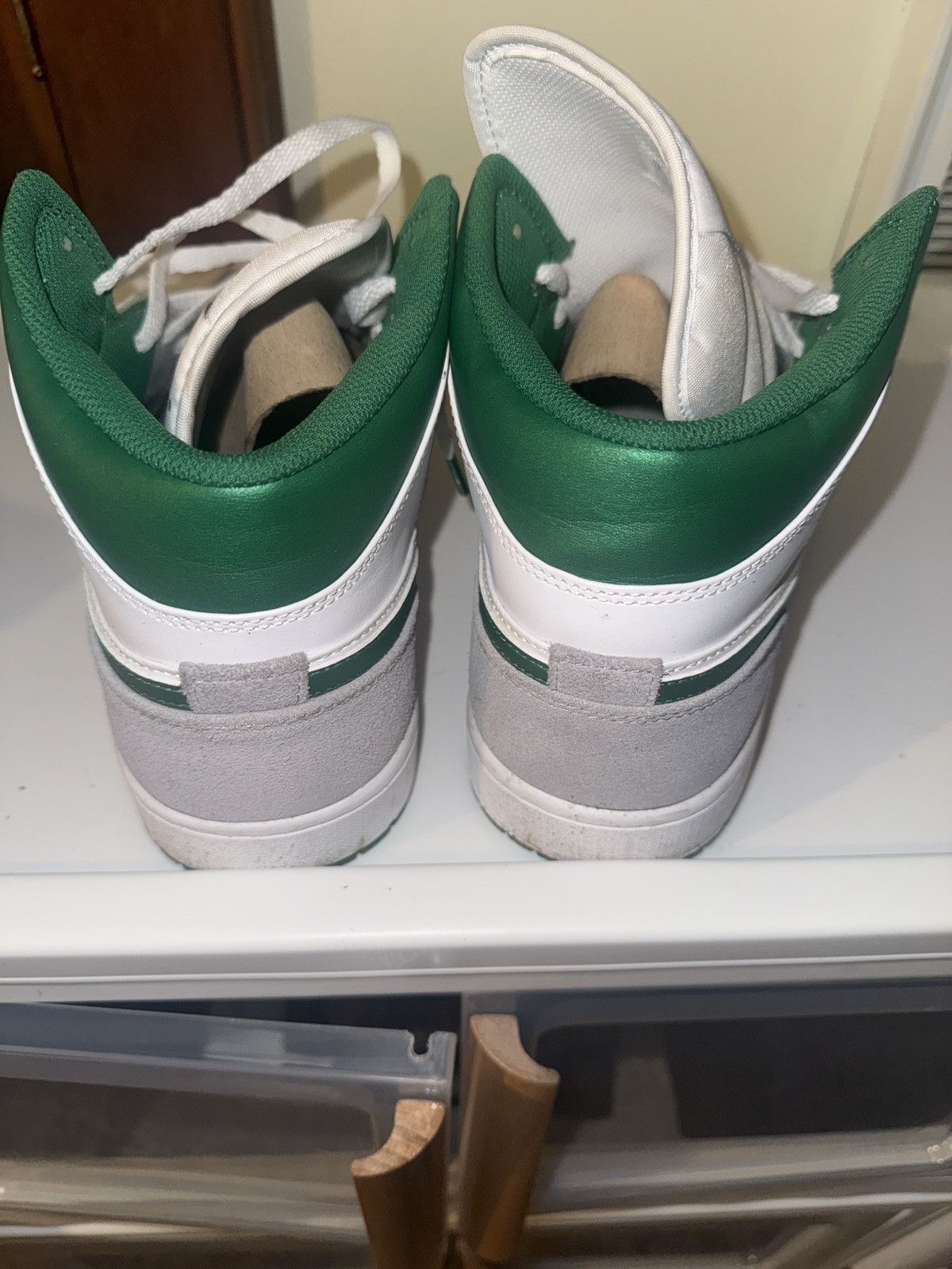 Jordan Brand Air Jordan 1 Mid SE Size US 13 / EU 46 - 5 Thumbnail
