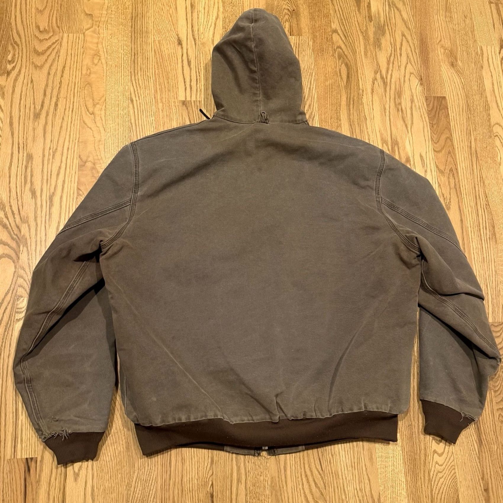 Carhartt VINTAGE Carhartt J68 Jacket Mens 2XLT Quilted Lined Distressed Workwear Bomber Jacket Brown, 90s USA Carhartt J68, Big & Tall Mens Jacket Size US XXL / EU 58 / 5 - 2 Thumbnail