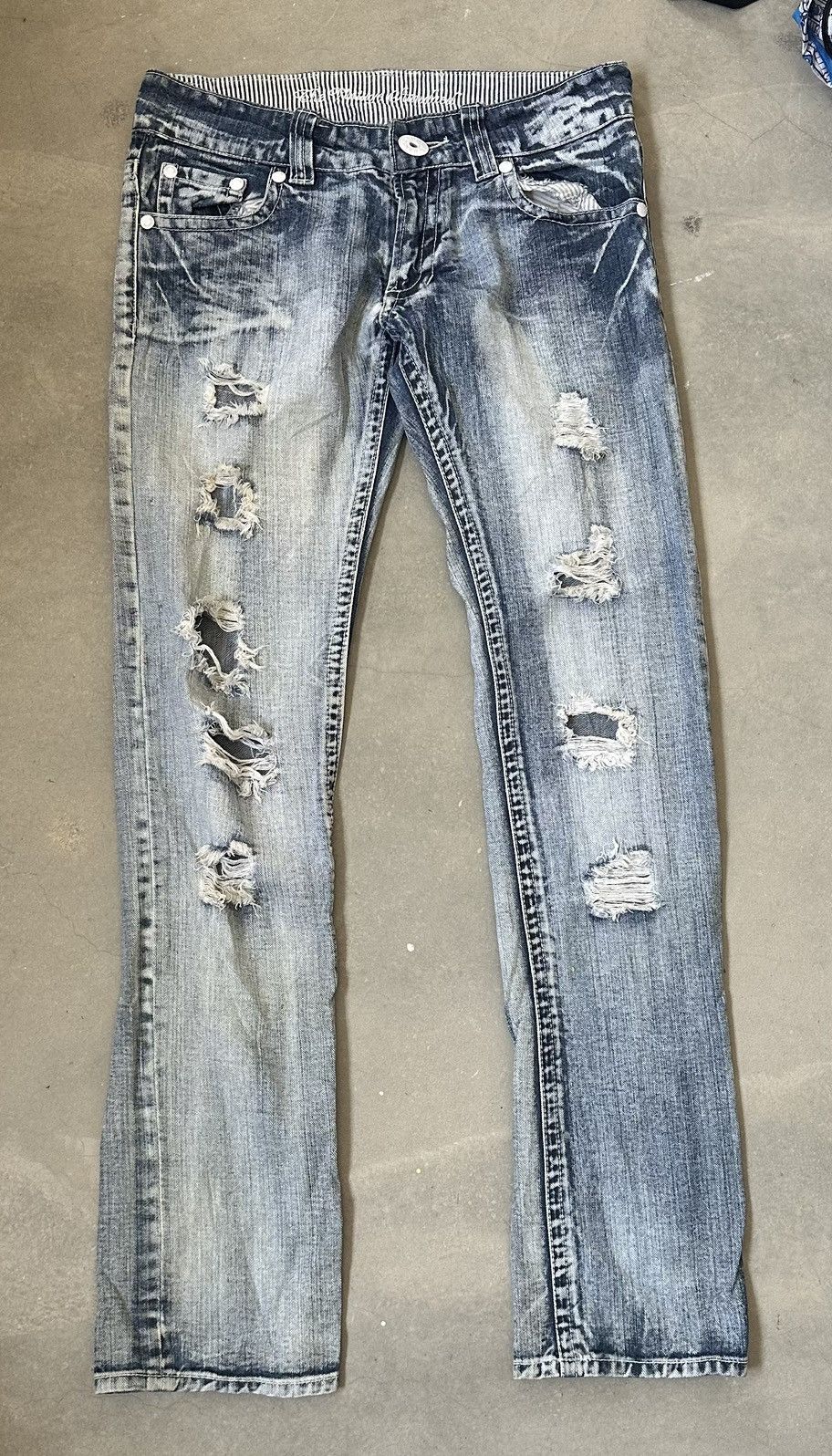 Japanese Brand THE VINTAGE SHERIFF DISTRESSED JEANS Size US 32 / EU 48 - 1 Thumbnail