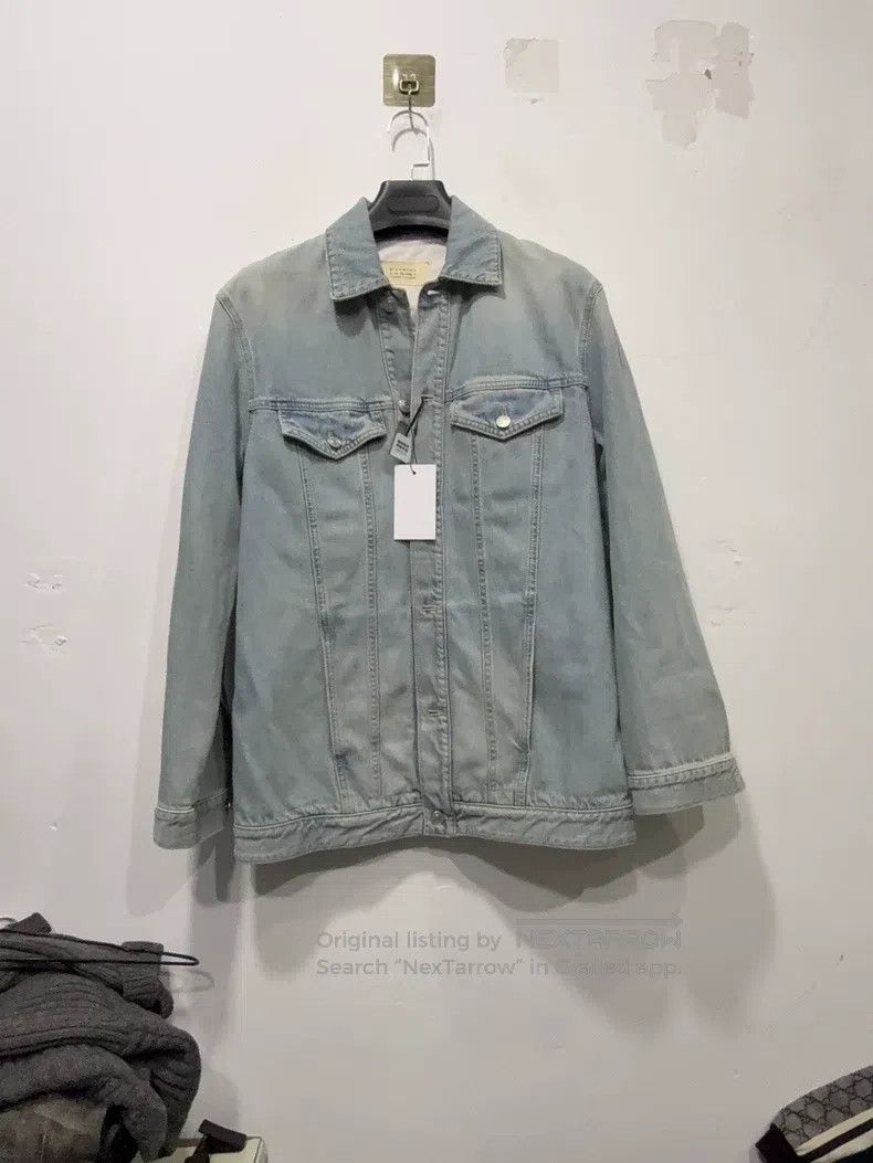 Givenchy Givenchy Light Blue Denim Jacket Size XS / US 0-2 / IT 36-38 - 1 Thumbnail