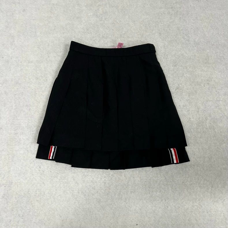 Thom Browne Thom BrowneBlack wool pleated skirt 2503-Nextarrow Size 25" / US 0 / IT 36 - 2 Thumbnail