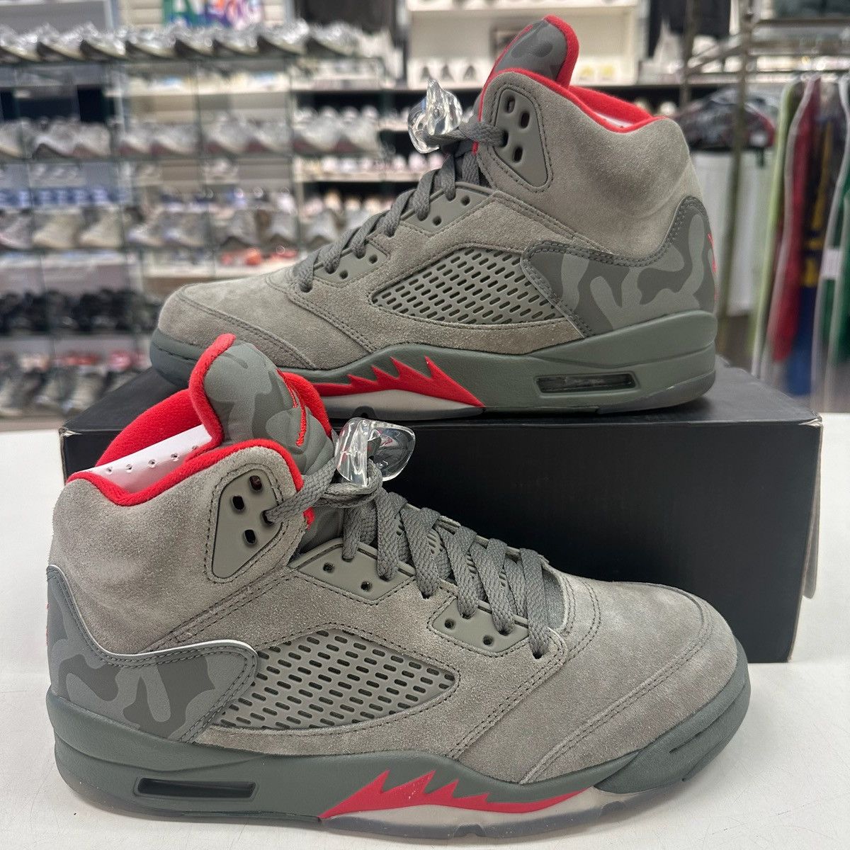 Jordan Brand × Nike Size 8 - Air Jordan 5 Retro Camo - 136027-051 Size US 8 / EU 41 - 1 Thumbnail