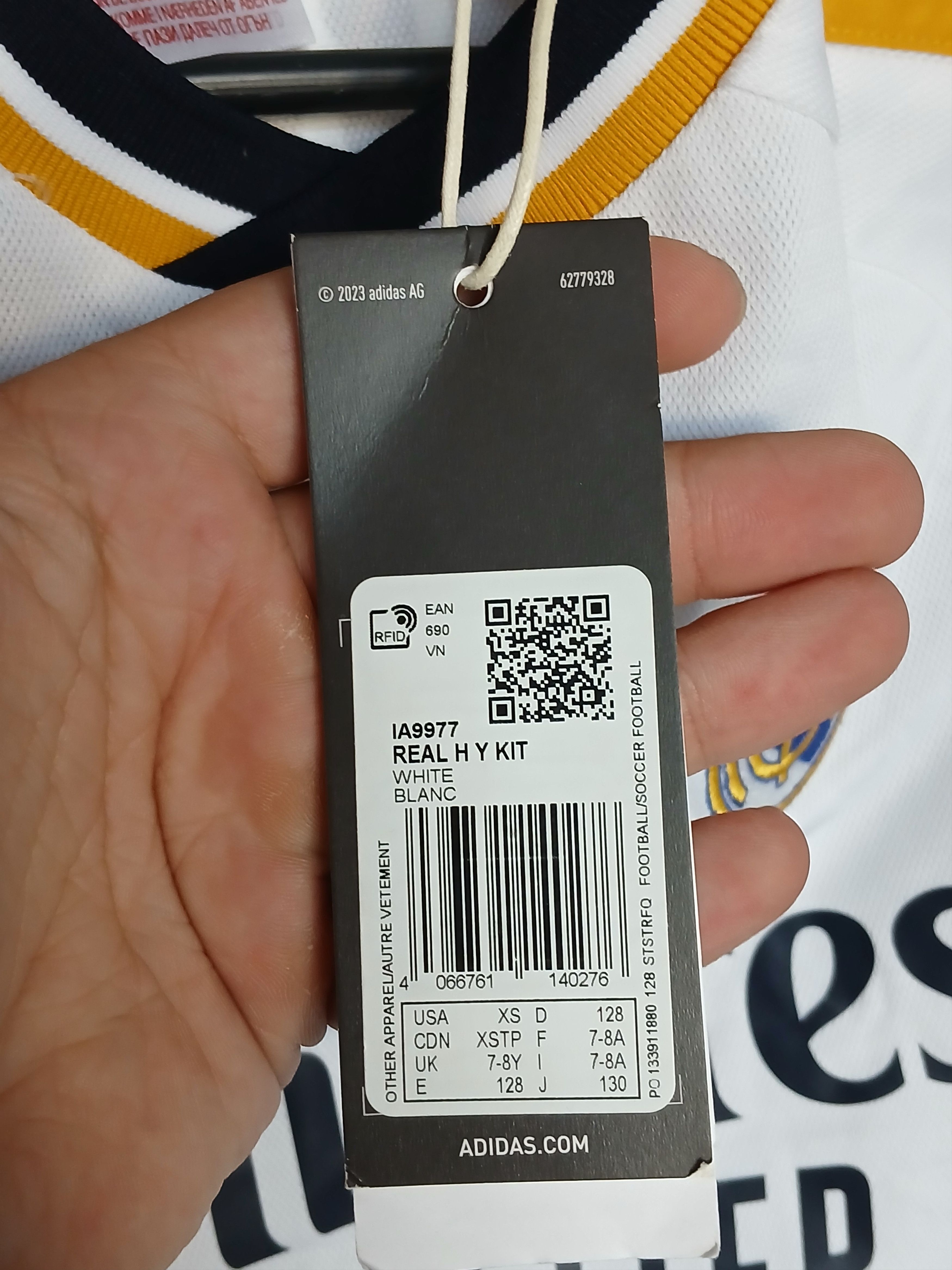 Adidas New KIDS Real Madrid 23/24 Home Football Jersey T-Shirt Size US XS / EU 42 / 0 - 10 Thumbnail