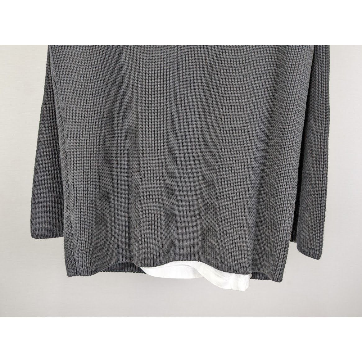 Balenciaga o1rshd1 Wool Rib Knitwear Layered T-Shirt V-Neck Black/White Size US S / EU 44-46 / 1 - 10 Thumbnail