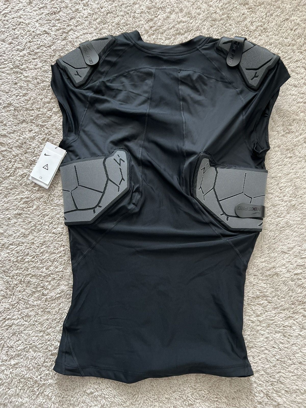 Nike Nike HyperStrong 4 Pads Compression Black Football Shirt Size US XXL / EU 58 / 5 - 5 Thumbnail