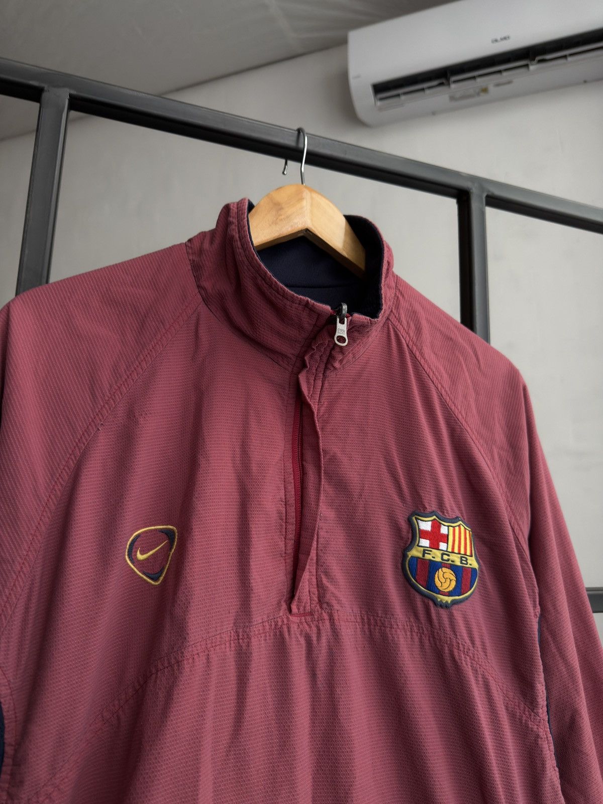 Nike Vintage Nike FC Barcelona Football Jacket Soccer Track Top Size US L / EU 52-54 / 3 - 14 Thumbnail