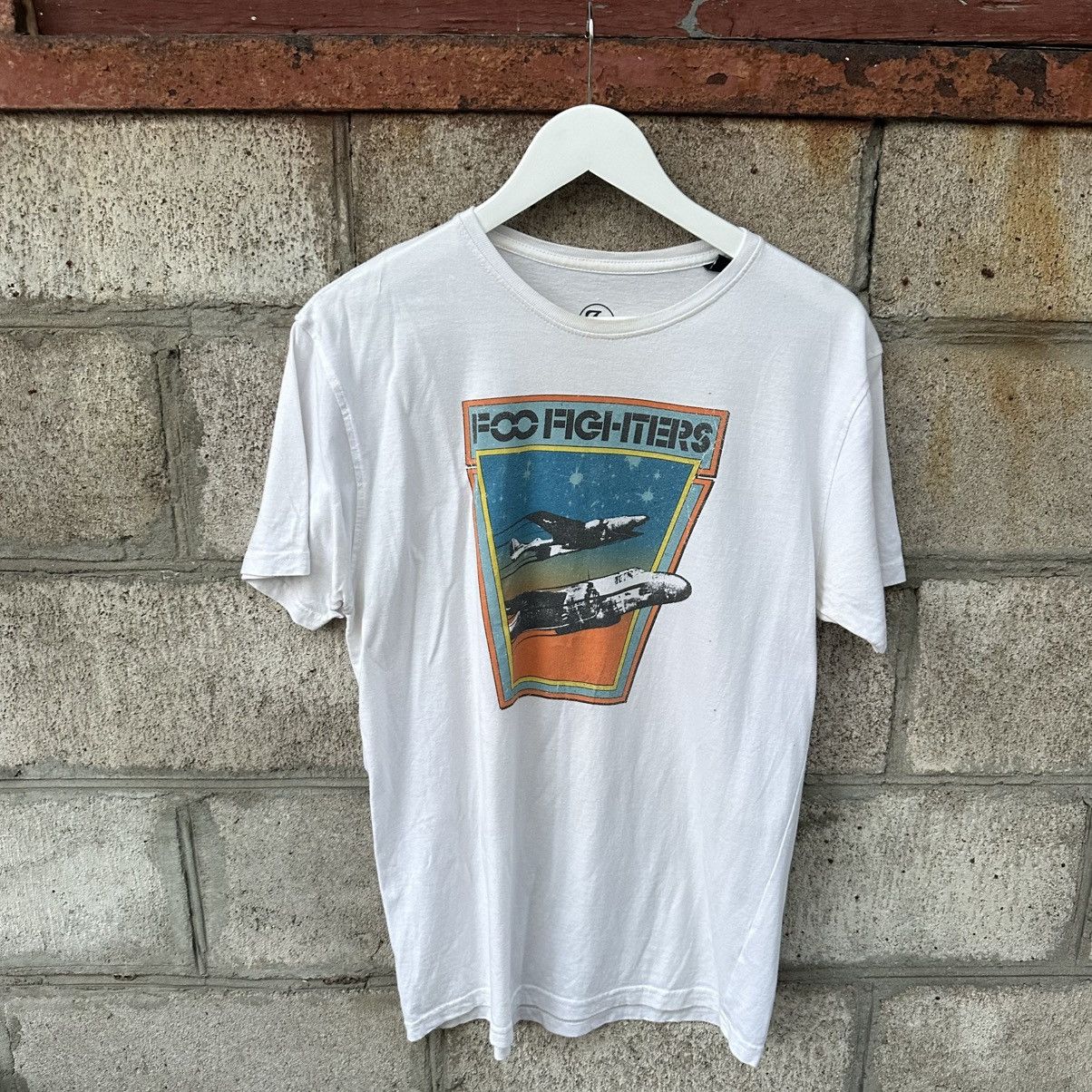 Band Tees Vintage Foo Fighters T-shirts Big Logo Rock Band Y2K 00s Size US M / EU 48-50 / 2 - 1 Thumbnail