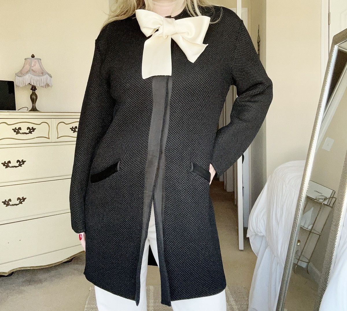 Louis Vuitton Vintage Louis Vuitton Knit Bow Jacket Size XS / US 0-2 / IT 36-38 - 1 Thumbnail