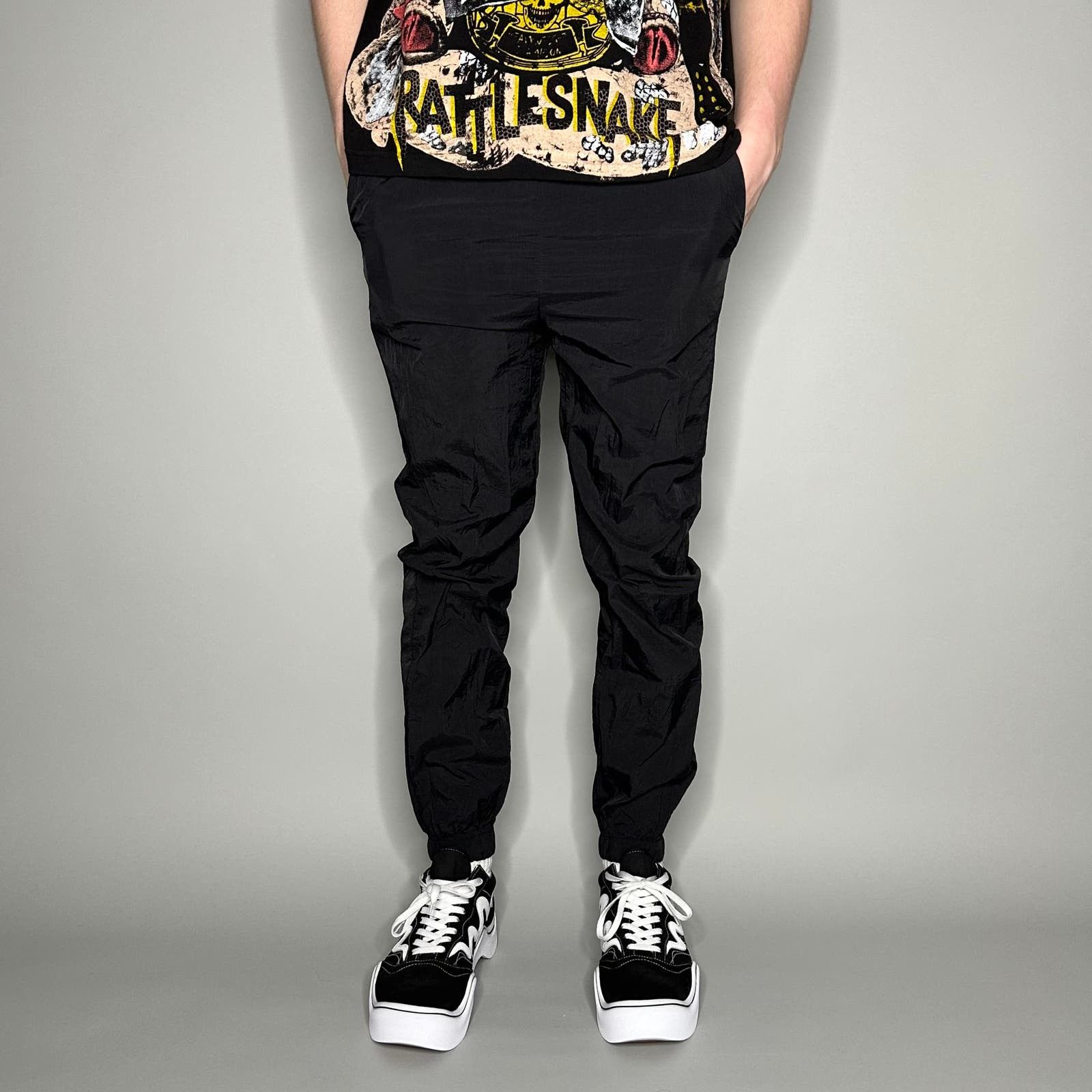 Japanese Brand Nylon Joggers Jet Black Mesh Lined Size US 30 / EU 46 - 2 Thumbnail