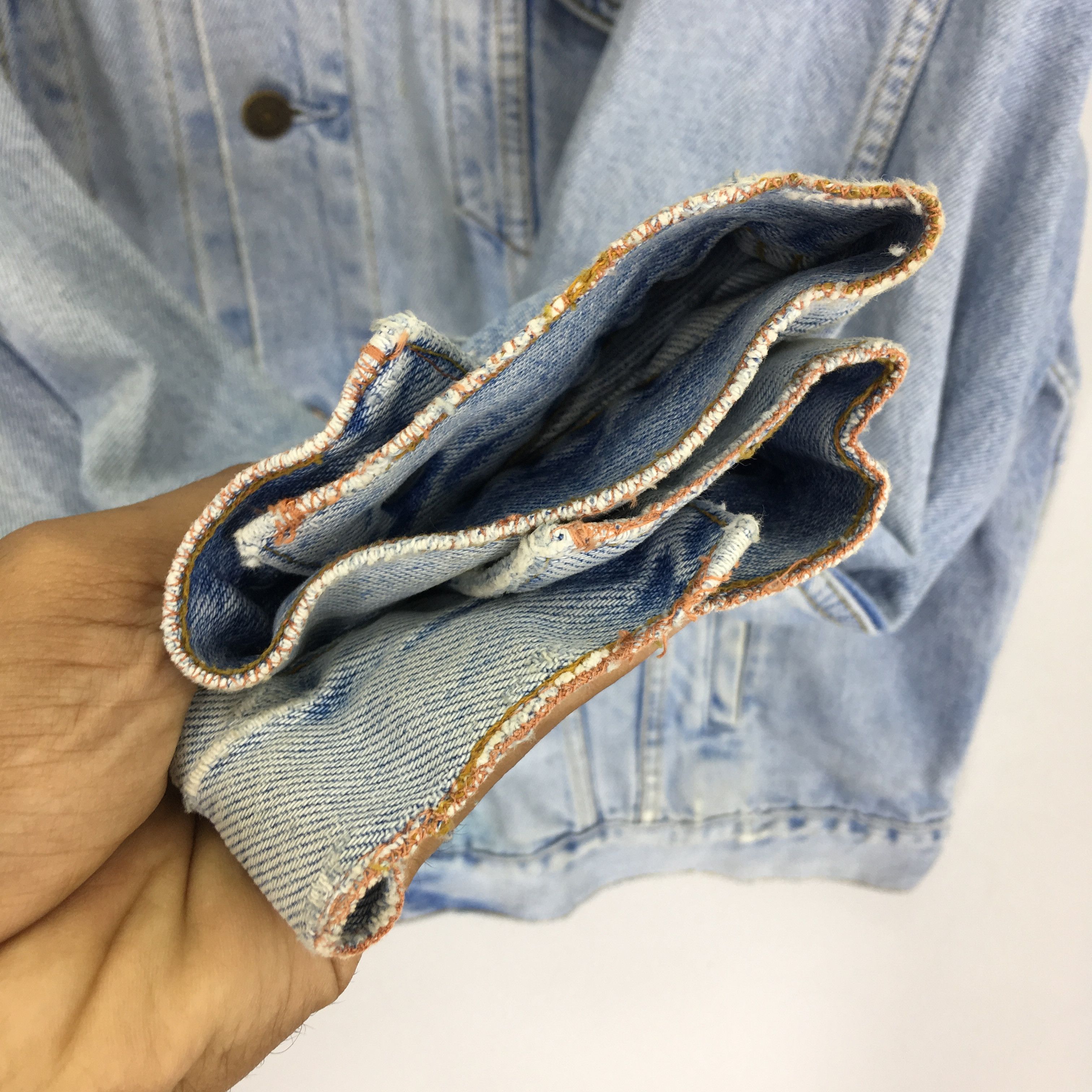 Levi's Vintage 90s Levi's Trucker Jacket Jeans Stone Wash Blue Size US L / EU 52-54 / 3 - 7 Thumbnail