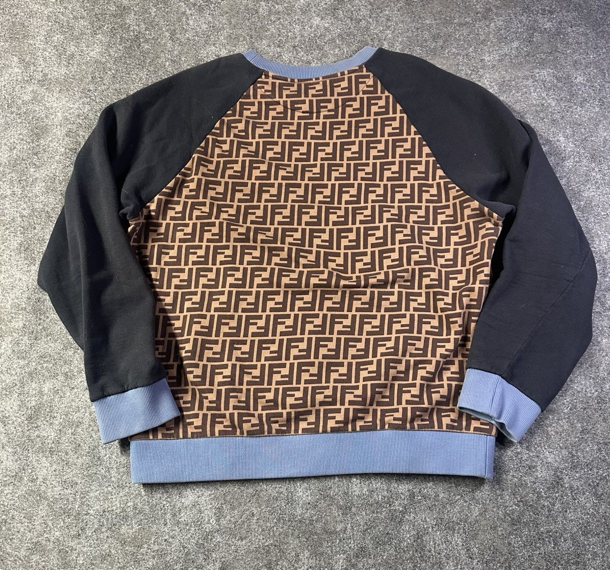 Fendi Authentic Fendi Roma Crewneck Sweatshirt Blue Cotton Size US XL / EU 56 / 4 - 2 Thumbnail