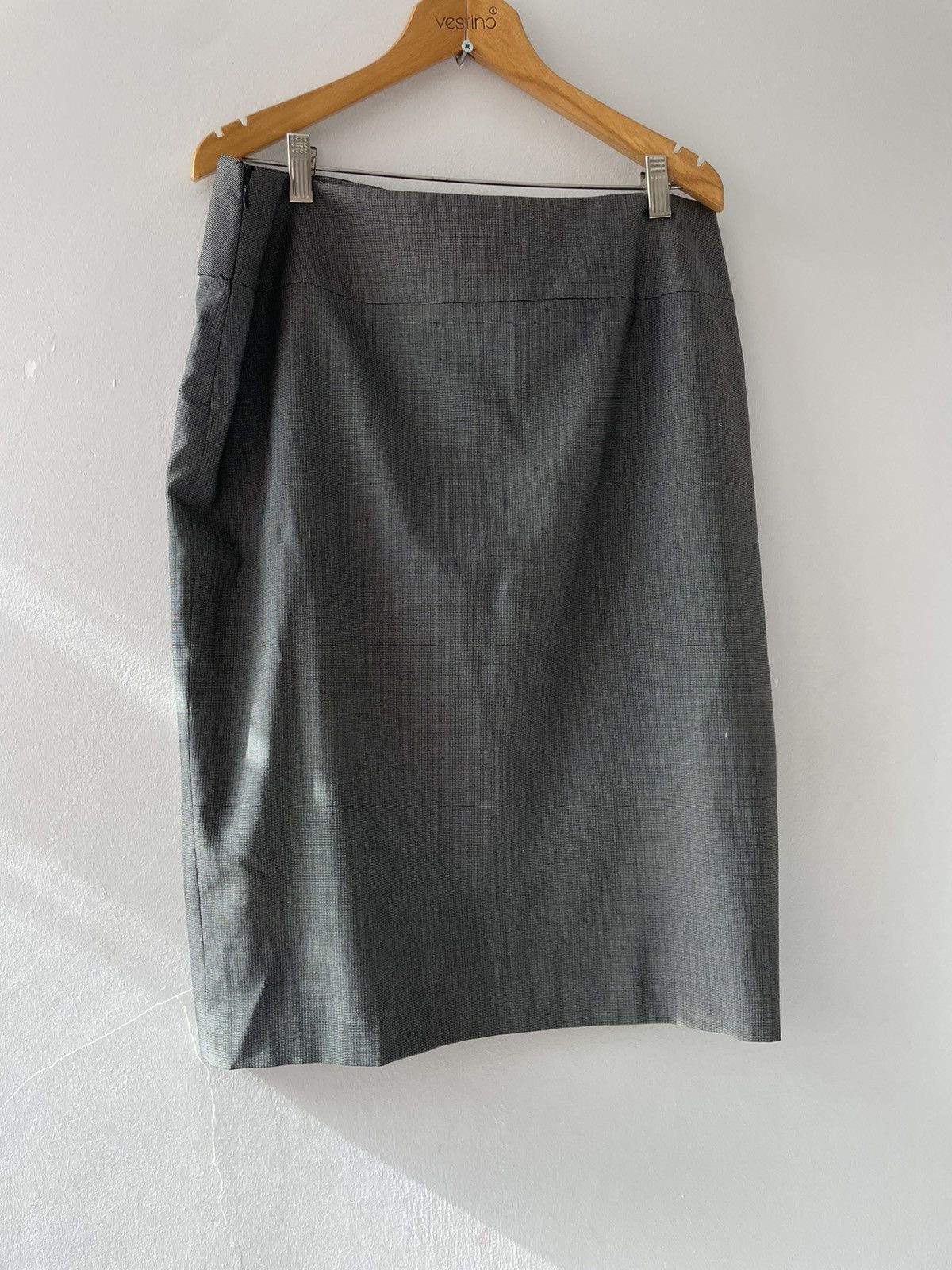 Escada Escada skirt Size 30" / US 8 / IT 44 - 10 Thumbnail