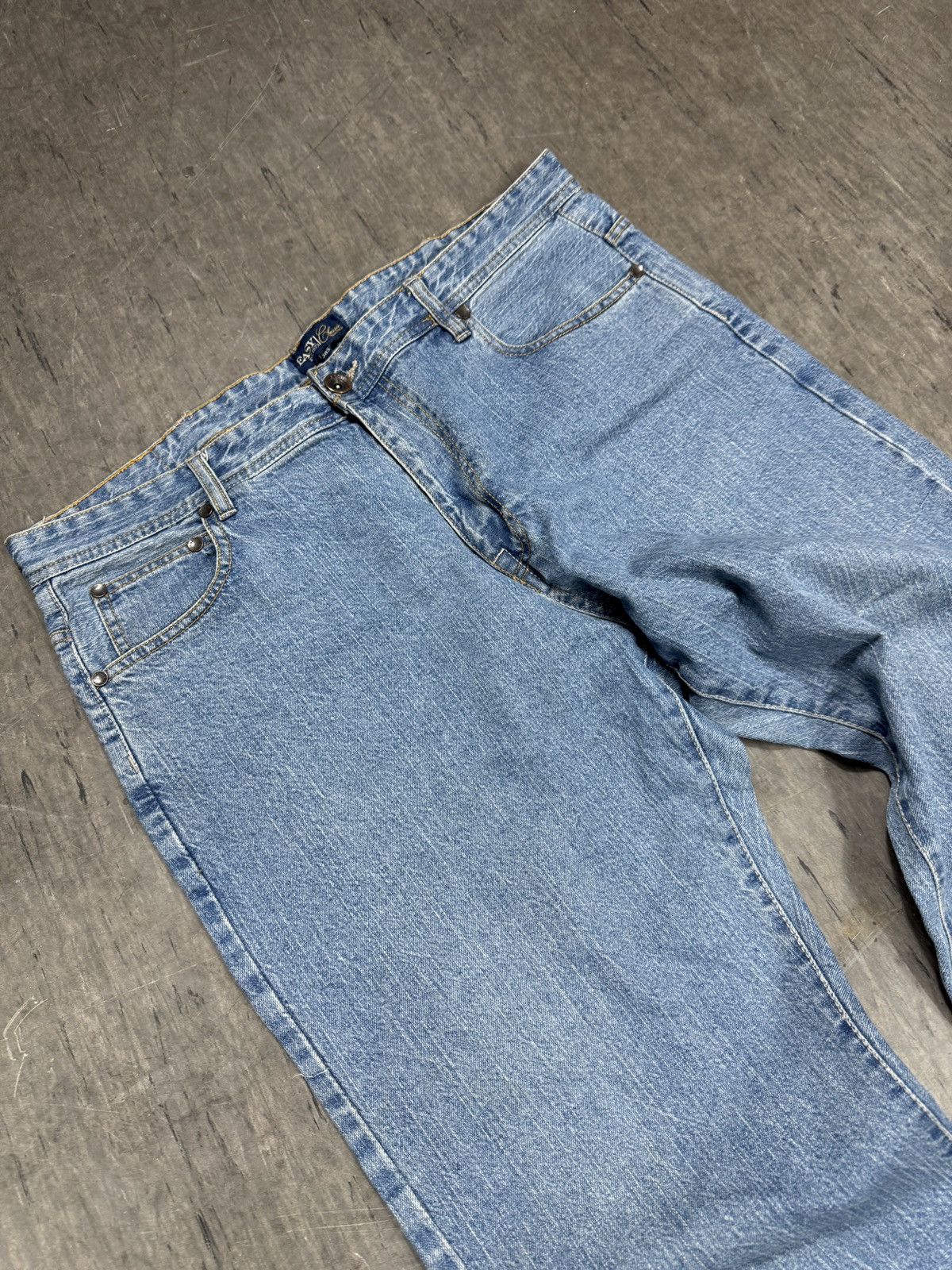 Vintage ᶠᵃⁿᶜʸᵍᵘʸ Vintage Baggy Washed Denim Jeans Wide leg Y2K Size US 36 / EU 52 - 3 Thumbnail