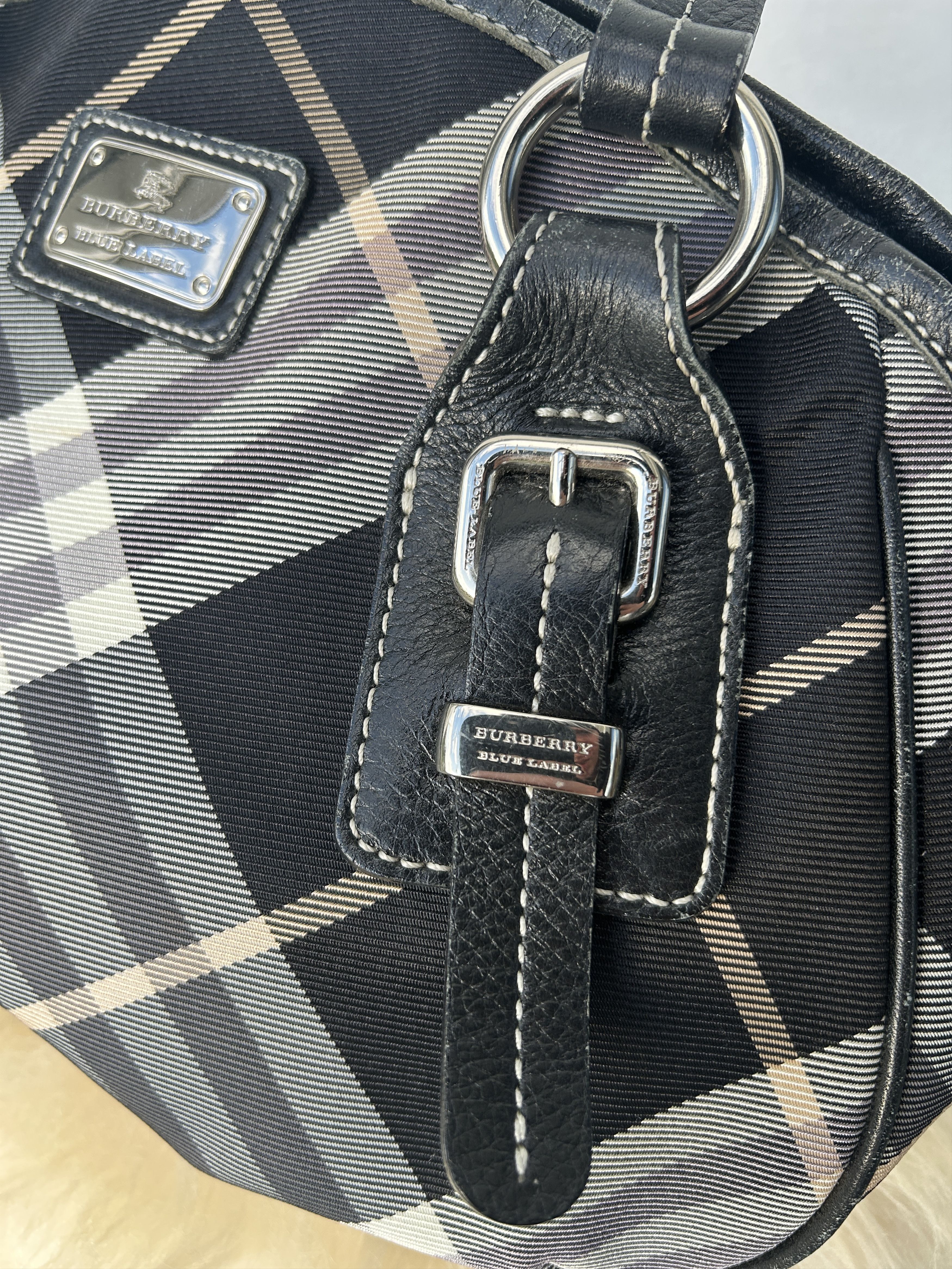 Burberry Burberry Handbag Size ONE SIZE - 4 Thumbnail