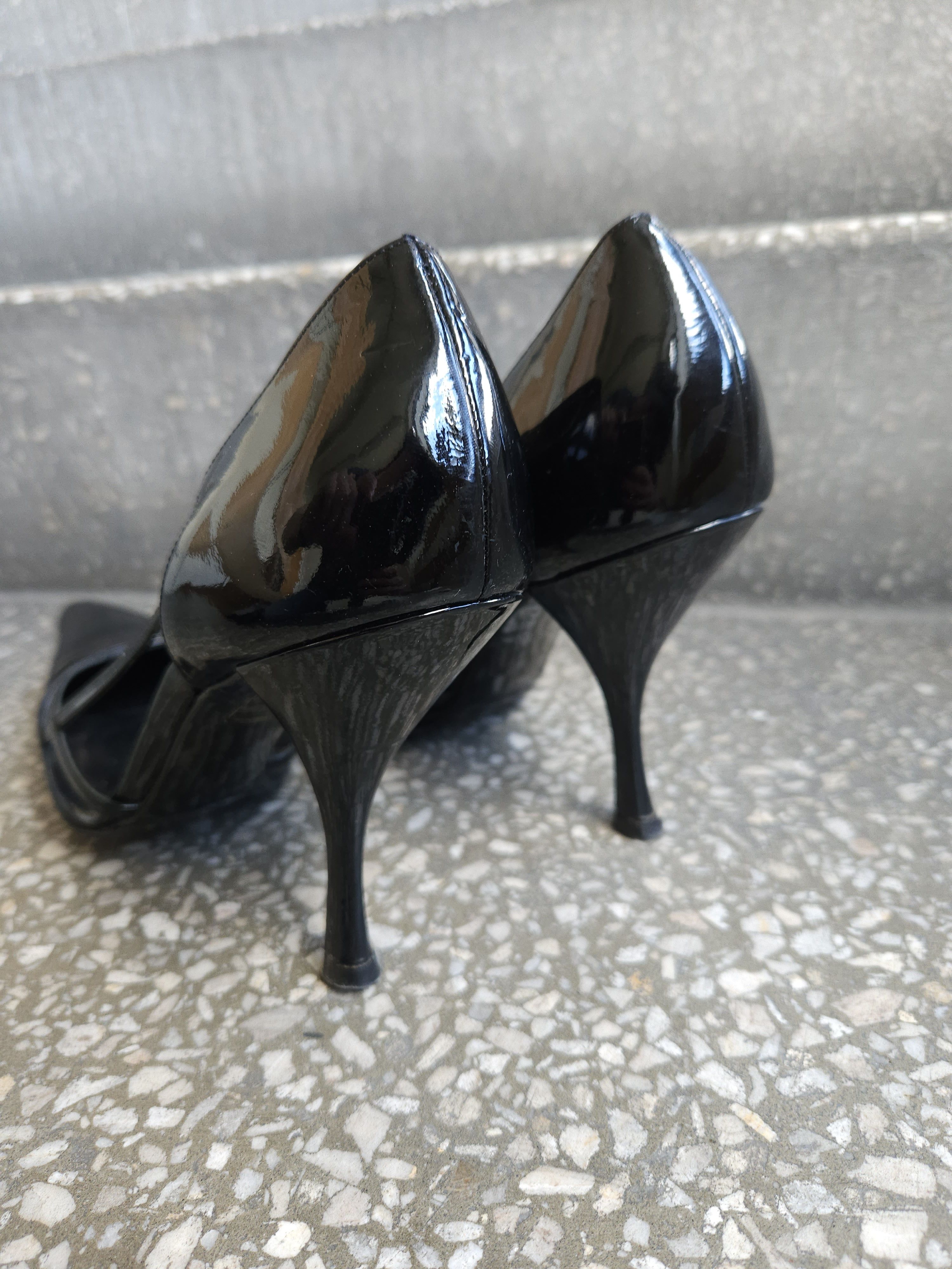 Dolce & Gabbana Dolce gabbana black patent leather pointed toe heels Size US 10 / IT 40 - 19 Thumbnail