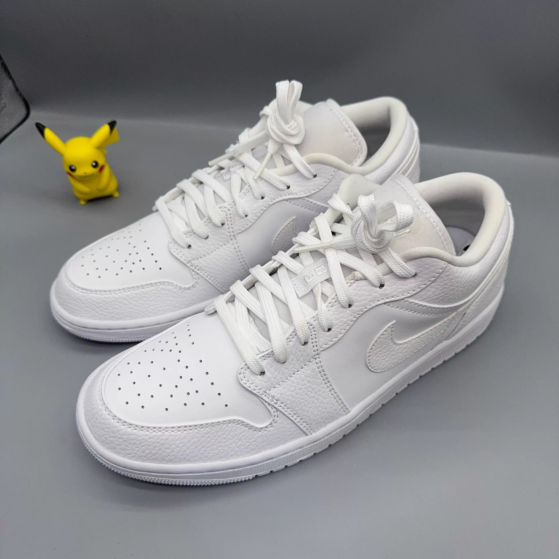 Nike Men's Air Jordan 1 Pure White Size 44 Size US 11 / EU 44 - 1 Thumbnail