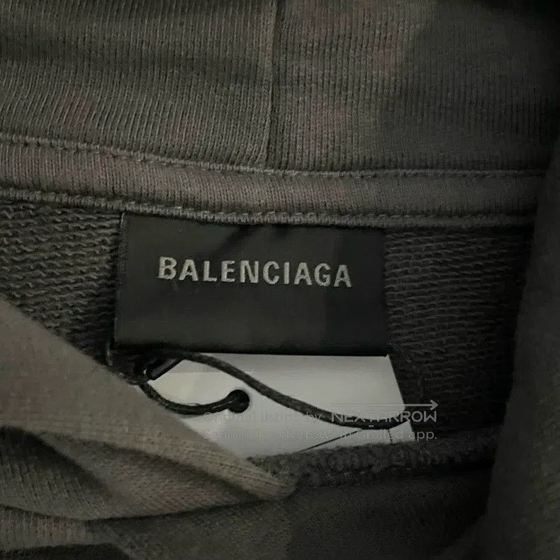 Balenciaga Balenciaga Wavy Coke distressed cracked hooded sweatshirt Size US M / EU 48-50 / 2 - 3 Thumbnail