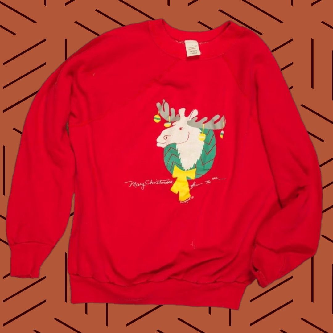 Vintage VINTAGE Merry Christmas From The Queen Sweatshirt L Women Red Pullover Size L / US 10 / IT 46 - 1 Preview