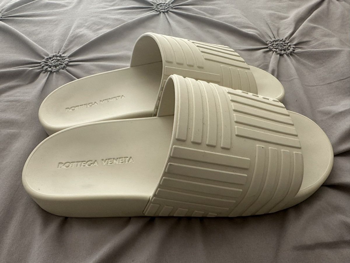 Bottega Veneto Slides