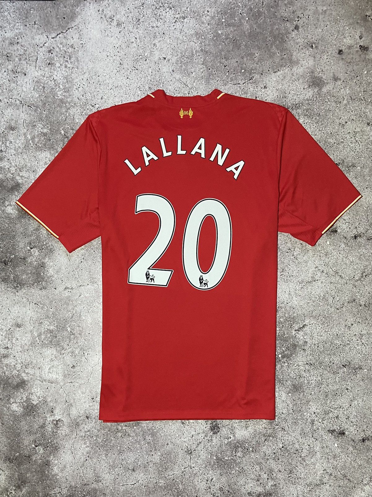 New Balance 💥Liverpool Lallana #20 player soccer jersey t-shirt‼️ Size US XL / EU 56 / 4 - 2 Thumbnail