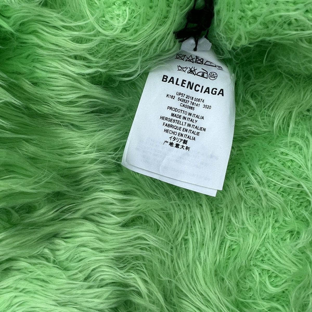 Balenciaga A/W 18 Faux Fur Sweater Size US M / EU 48-50 / 2 - 6 Thumbnail