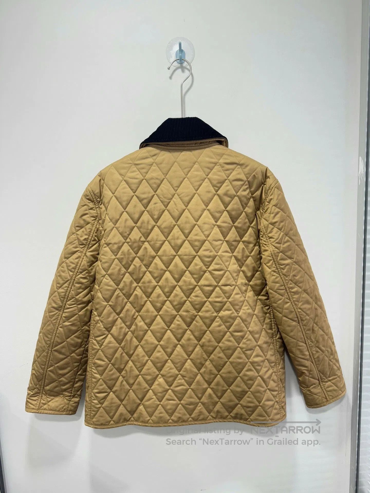 Burberry Burberry Quilted Gold. Size US M / EU 48-50 / 2 - 2 Thumbnail