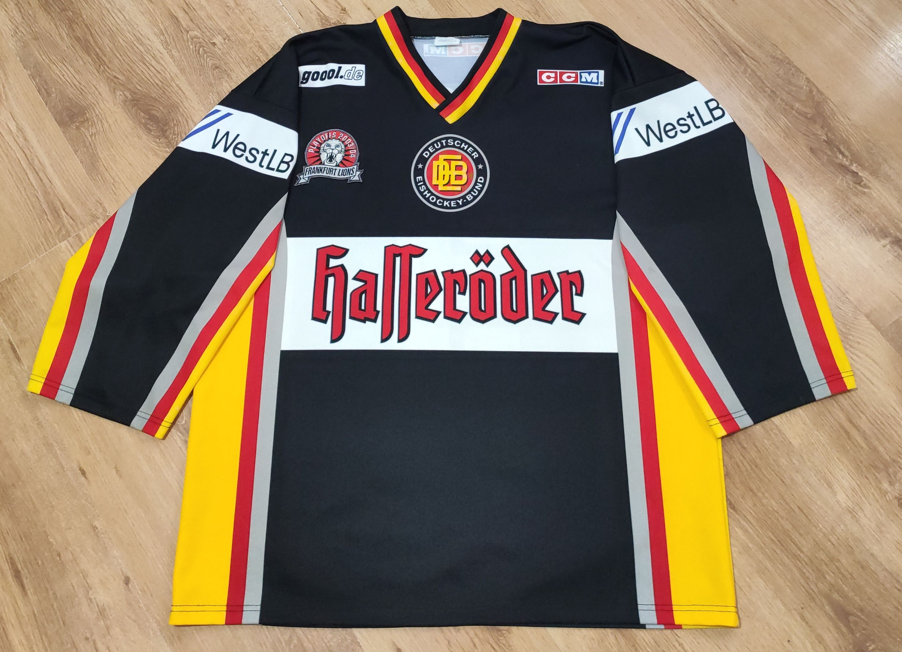 Image of Vintage 2003/2004 Frankfurt Lions Ice Hockey Jersey Size XL in Black, Men's