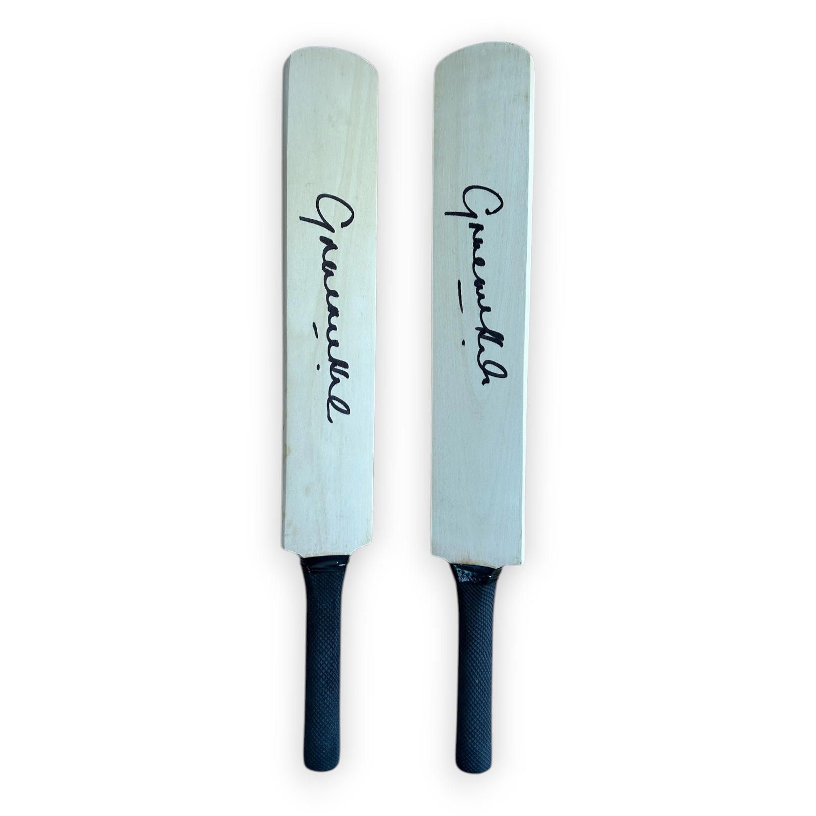 Designer 2 x Hand Signed Graeme Hick Mini Cricket Bats (F21) Size ONE SIZE - 1 Thumbnail
