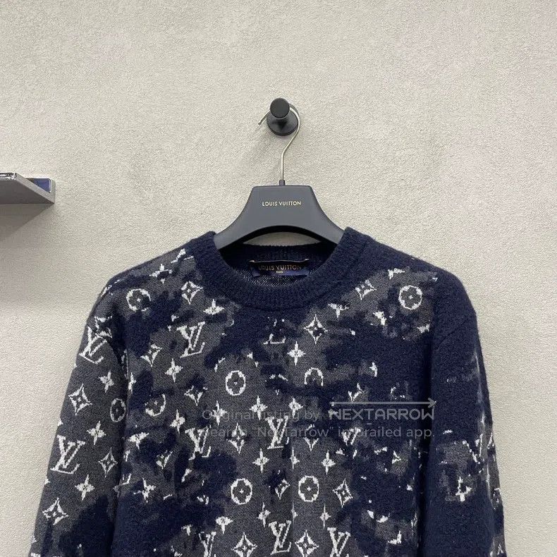 Louis Vuitton Louis Vuitton Navy Camo Sweater Size US S / EU 44-46 / 1 - 4 Thumbnail