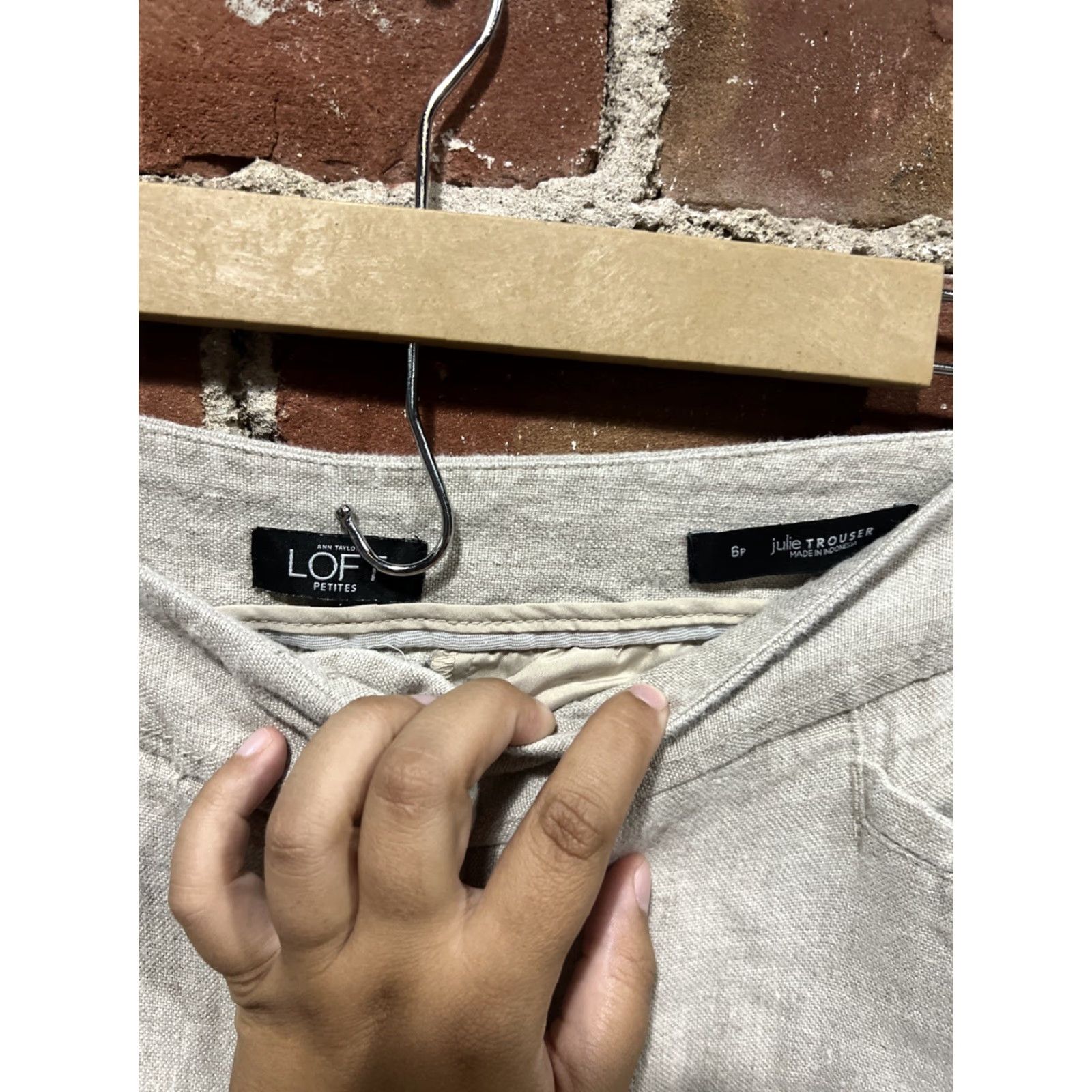 Ann Taylor Loft Womens 6P Pants Beige 100% Linen Boot Cut Julie Trouser High Rise Dress Pants Linen Beige 6P Petite Womens Bootcut Accessories Women Pants Size 28" / US 6 / IT 42 - 2 Thumbnail