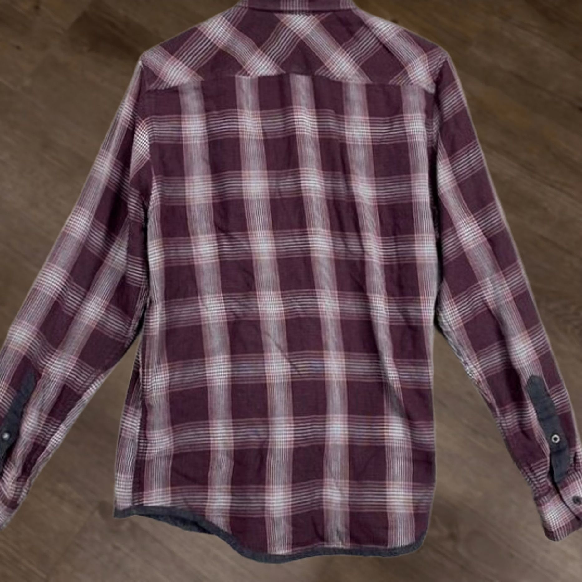 Calvin Klein Calvin Klein Button-Up Shirt Mens Medium Maroon Plaid Long Sleeve Pockets Size US M / EU 48-50 / 2 - 1 Thumbnail