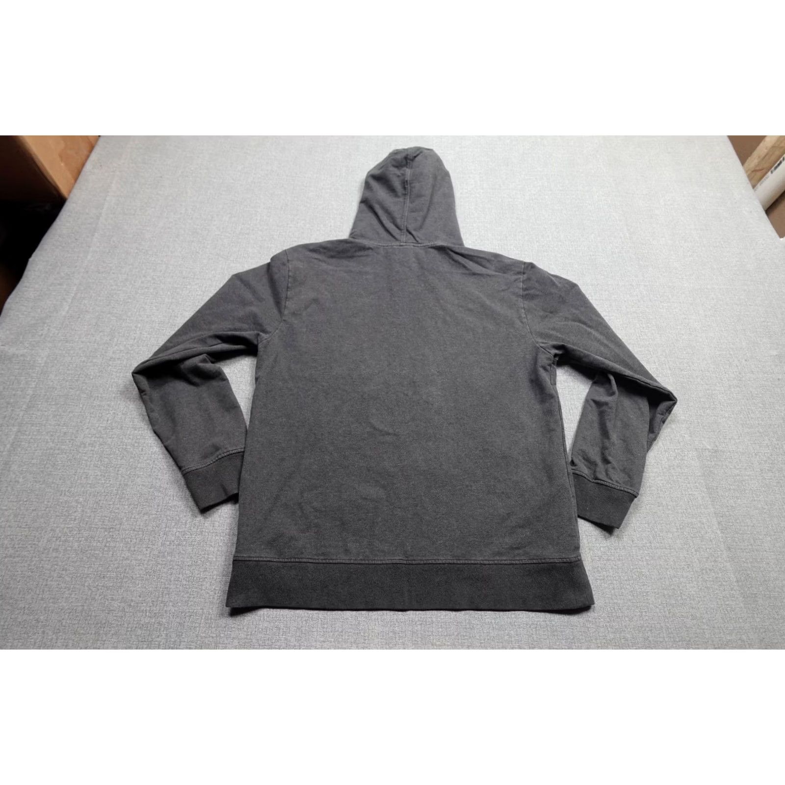 Patagonia Patagonia Hoodie Mens M Gray Organic Cotton Bear Graphic Pullover Logo Shirt Size US M / EU 48-50 / 2 - 4 Thumbnail