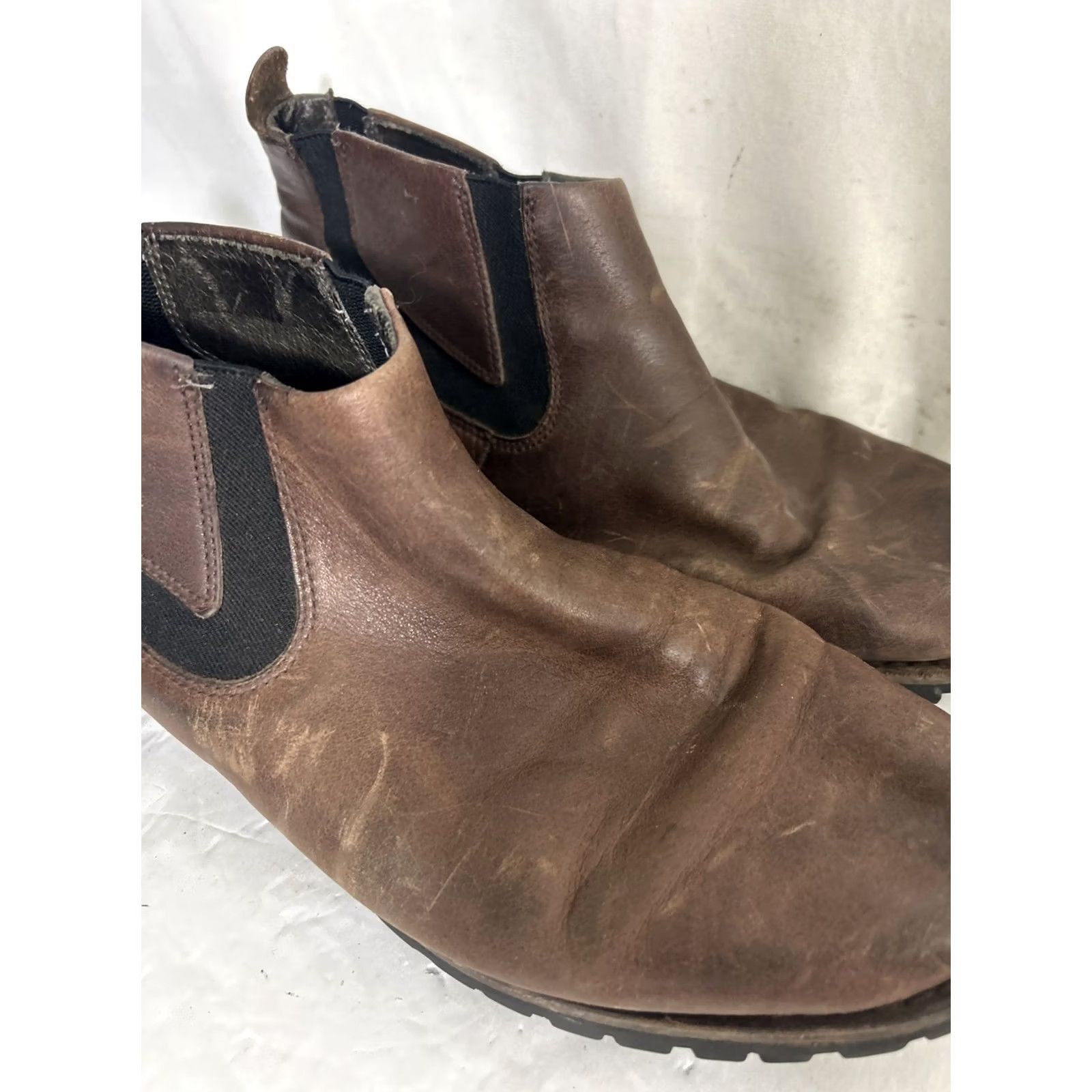 Vintage Bogs Johnny Chelsea Ankle Boots Brown Leather Mens 10 Chelsea Boot Casual Fall Winter M Rubber Outsole 2in Shaft - 2in Size US 10 / EU 43 - 3 Thumbnail