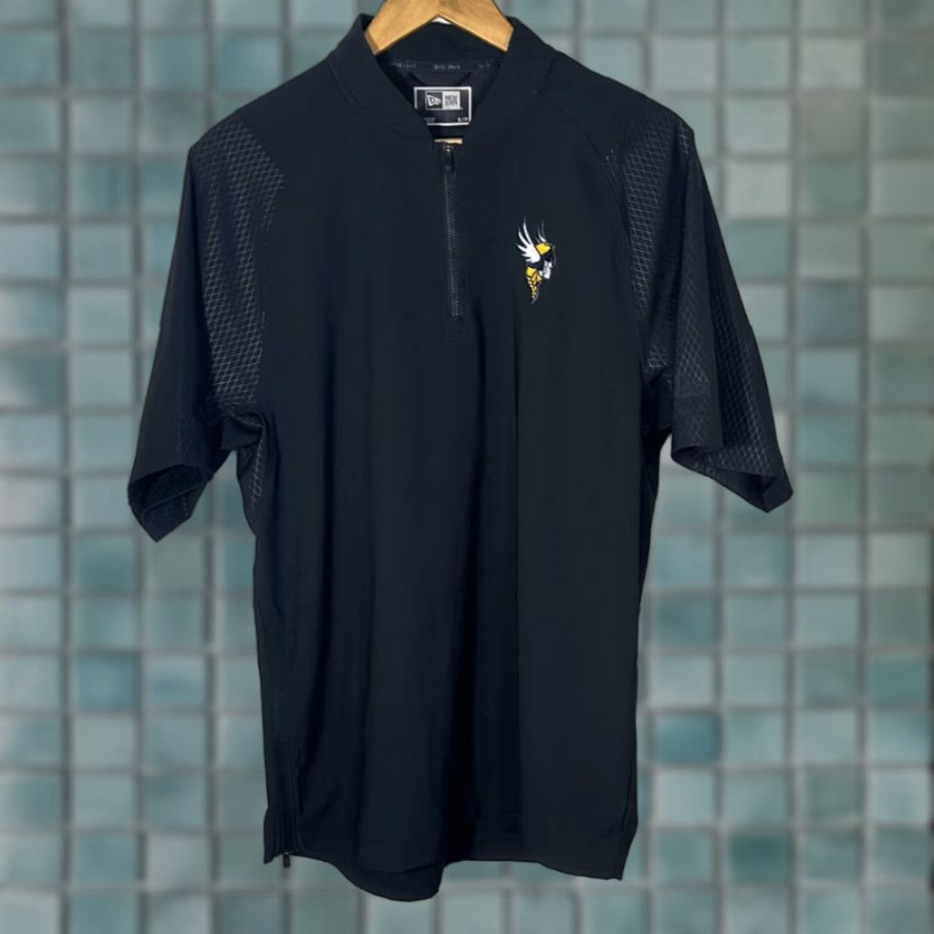 New Era New Era Cage Short Sleeve 1/4 Zip Jacket Polo Men Small S Black Size US 29 - 1 Thumbnail