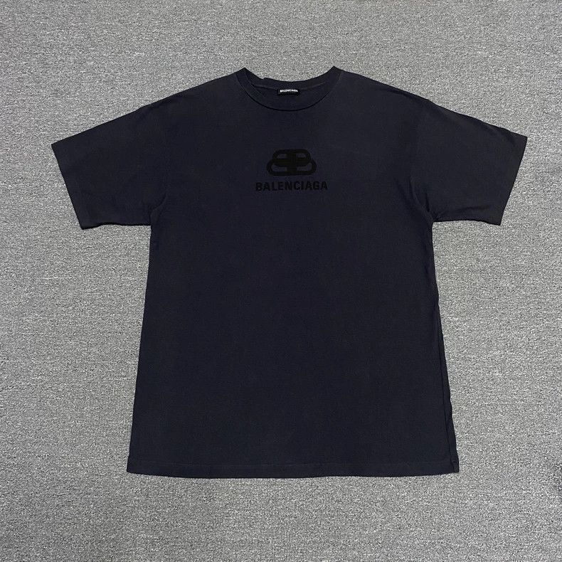 Balenciaga Balenciaga Flock Buckle Washed Short Sleeve Size US XS / EU 42 / 0 - 1 Thumbnail