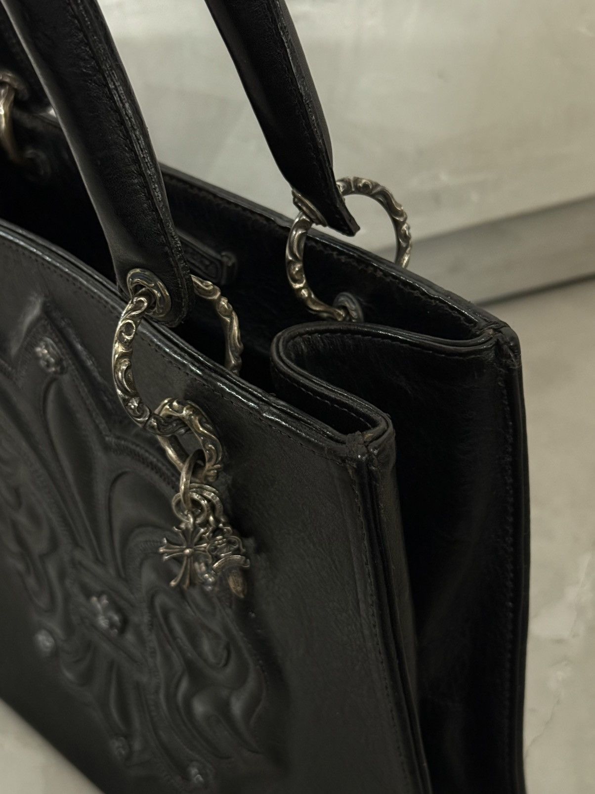 Chrome Hearts Rare 90s - Grained Calfskin Fleur De Lis Leather Handbag Size ONE SIZE - 6 Thumbnail