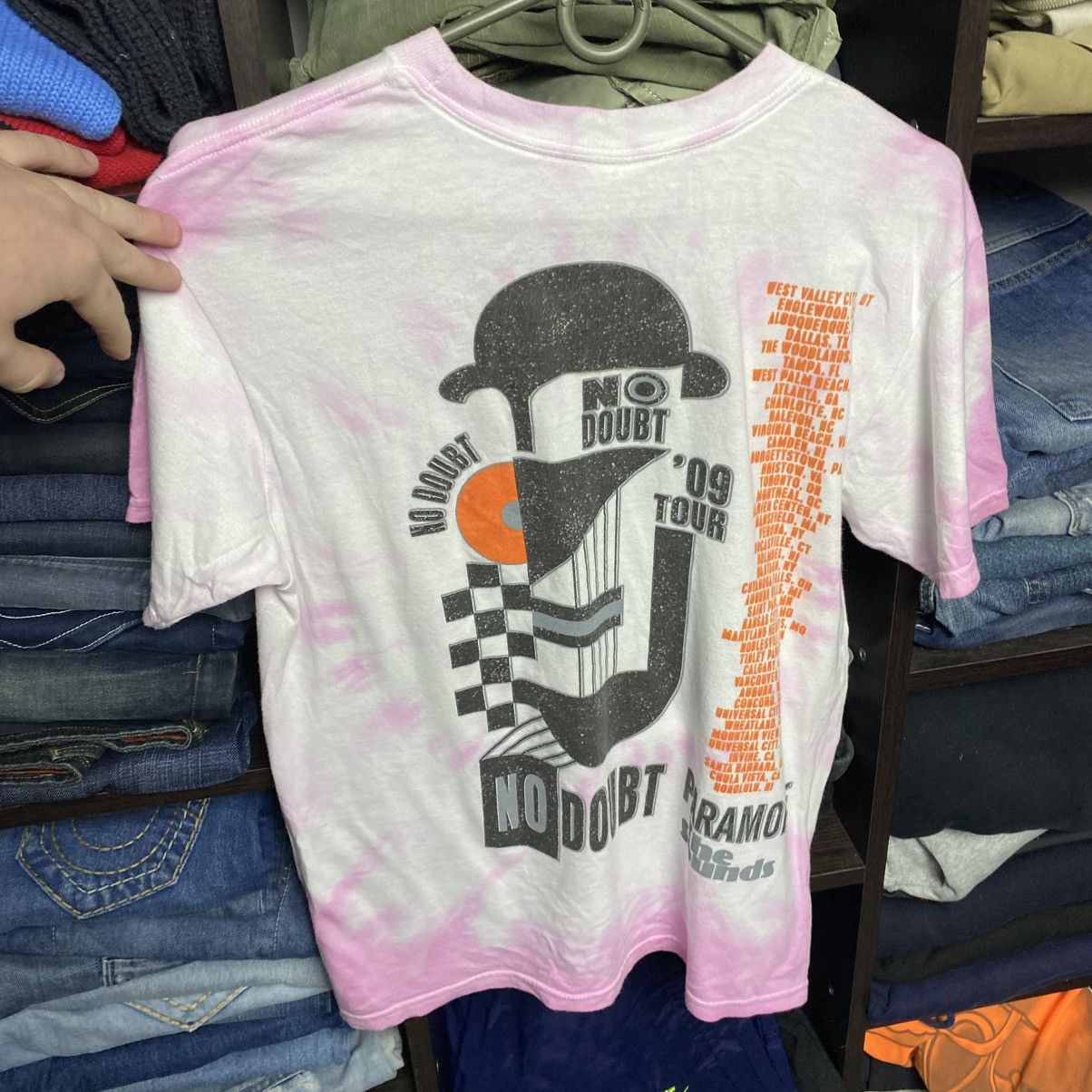 Band Tees Vintage No Doubt 2009 tour graphic big logo rock band tee Size US S / EU 44-46 / 1 - 7 Thumbnail