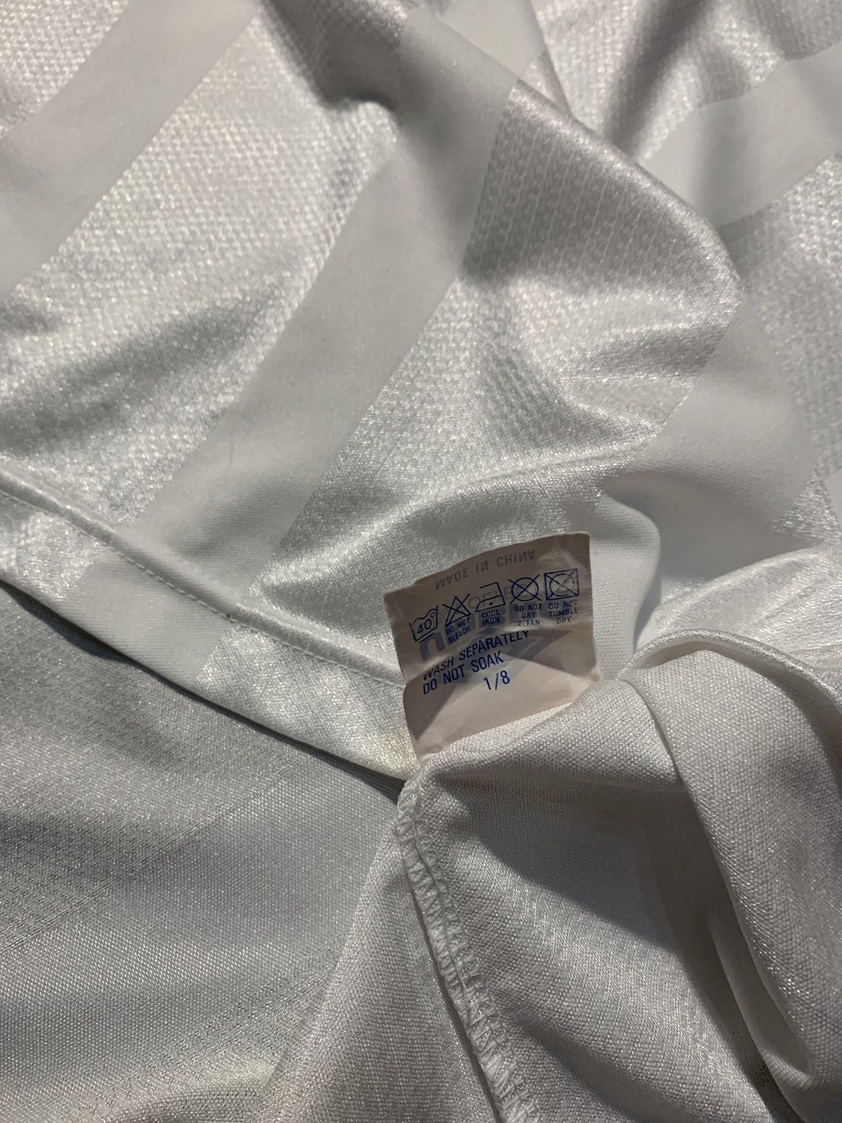 Umbro 90s Vintage Umbro Jersey White Size M Size US M / EU 48-50 / 2 - 6 Thumbnail